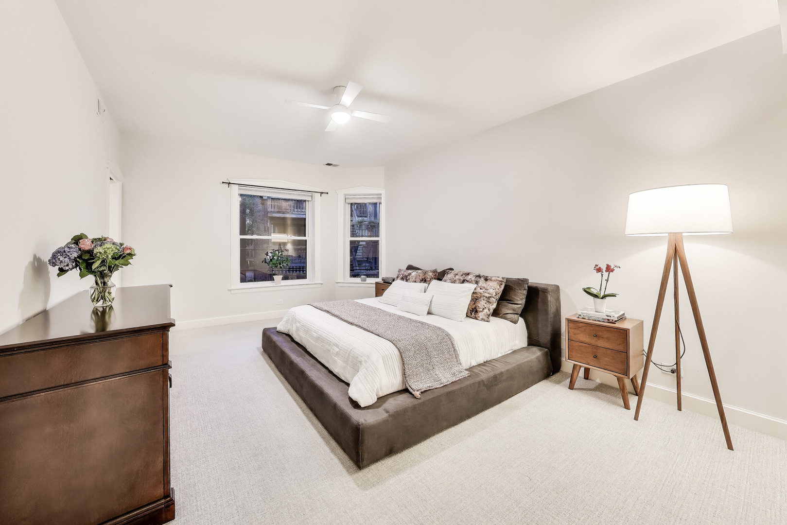 628 W Grace Street Unit: 2W