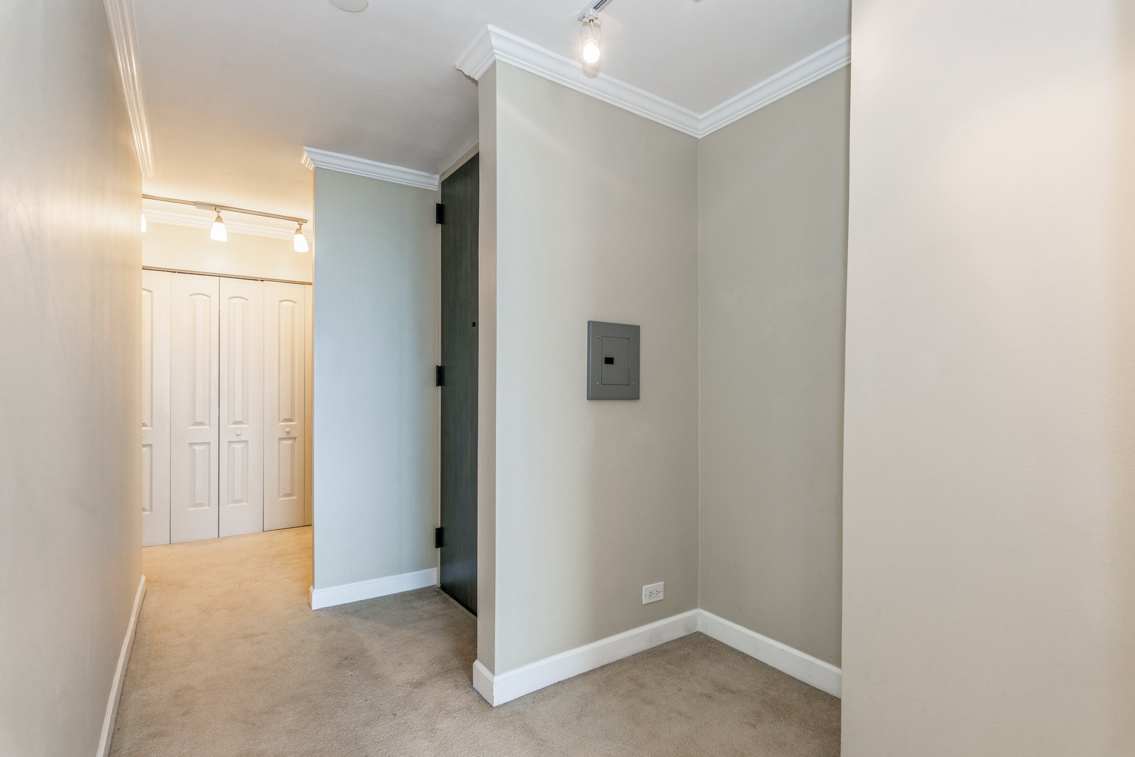1030 N State Street Unit: 35M