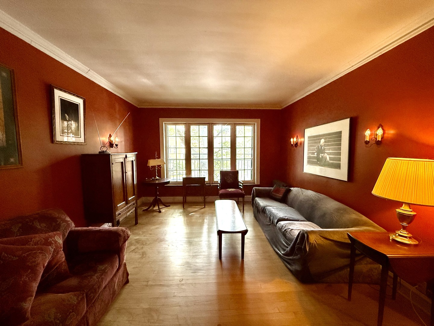 2422 W Lunt Avenue Unit: E1