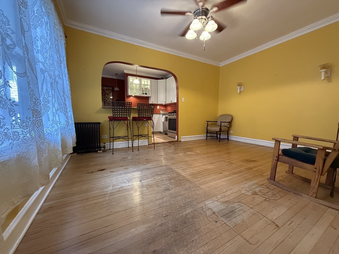 2422 W Lunt Avenue Unit: E1