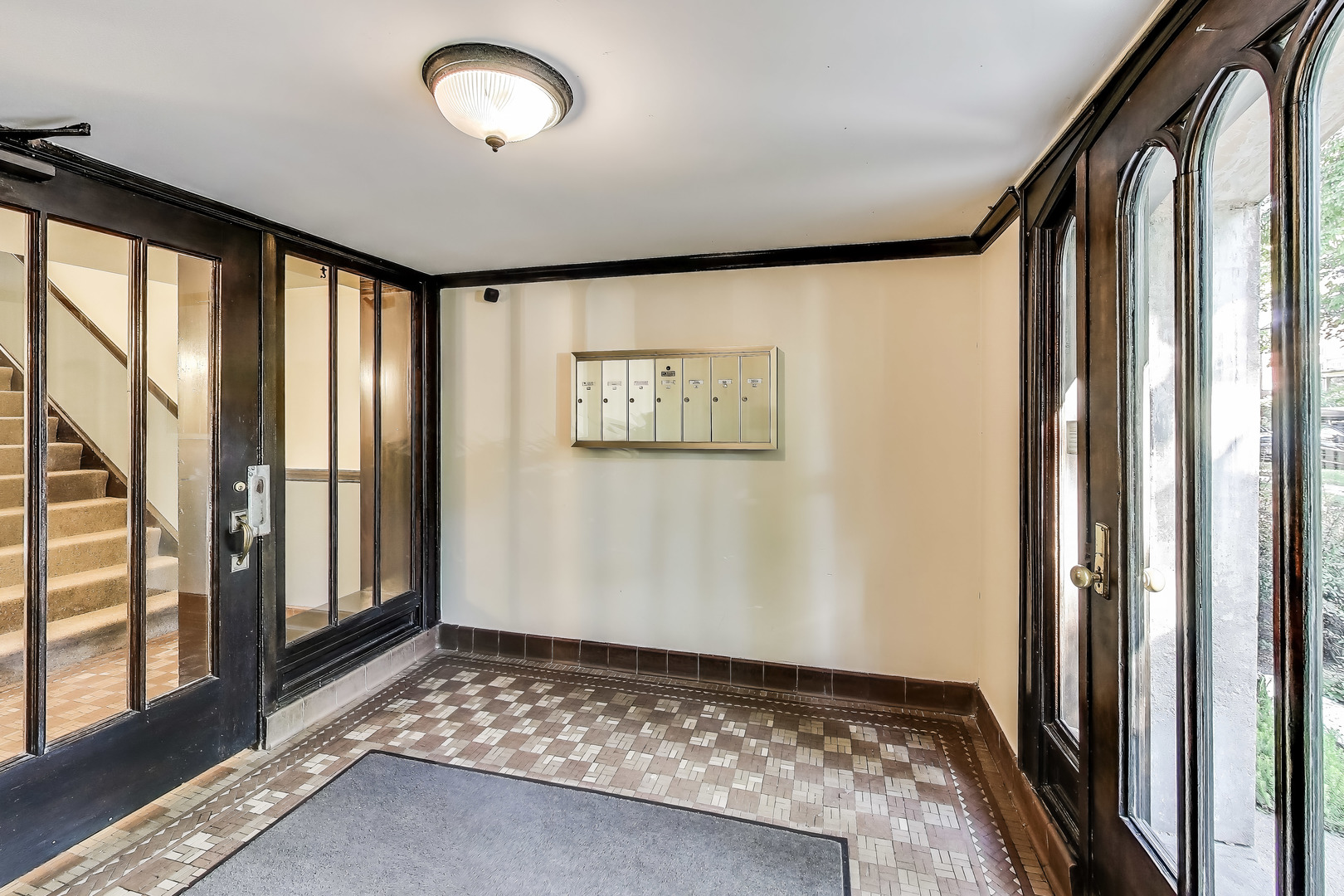 1444 W Fargo Avenue Unit: 3W