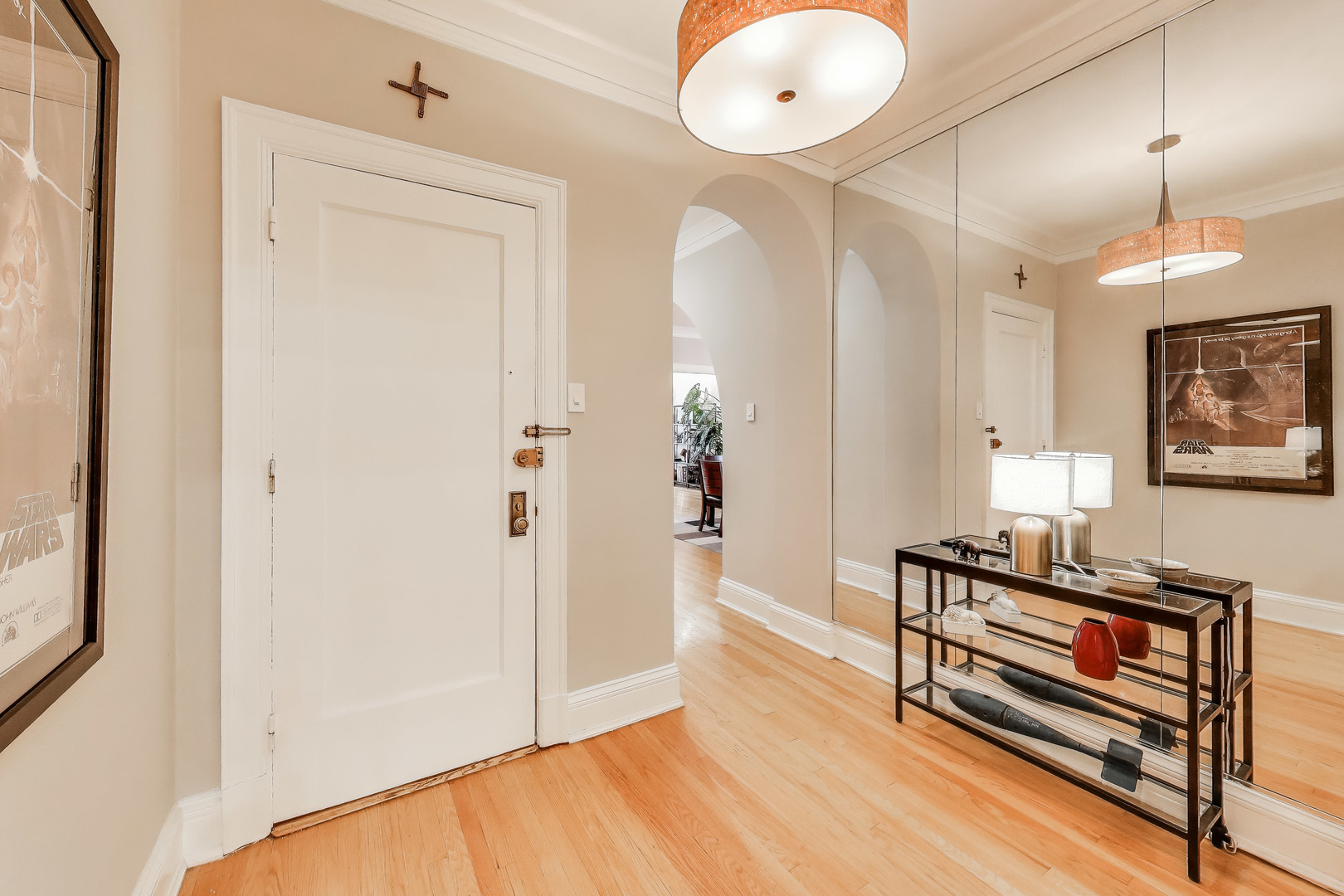 1444 W Fargo Avenue Unit: 3W
