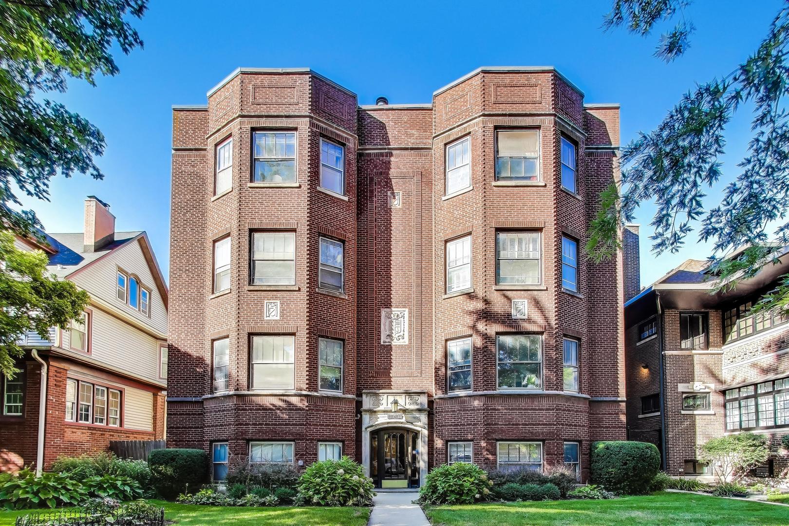 1444 W Fargo Avenue Unit: 3W