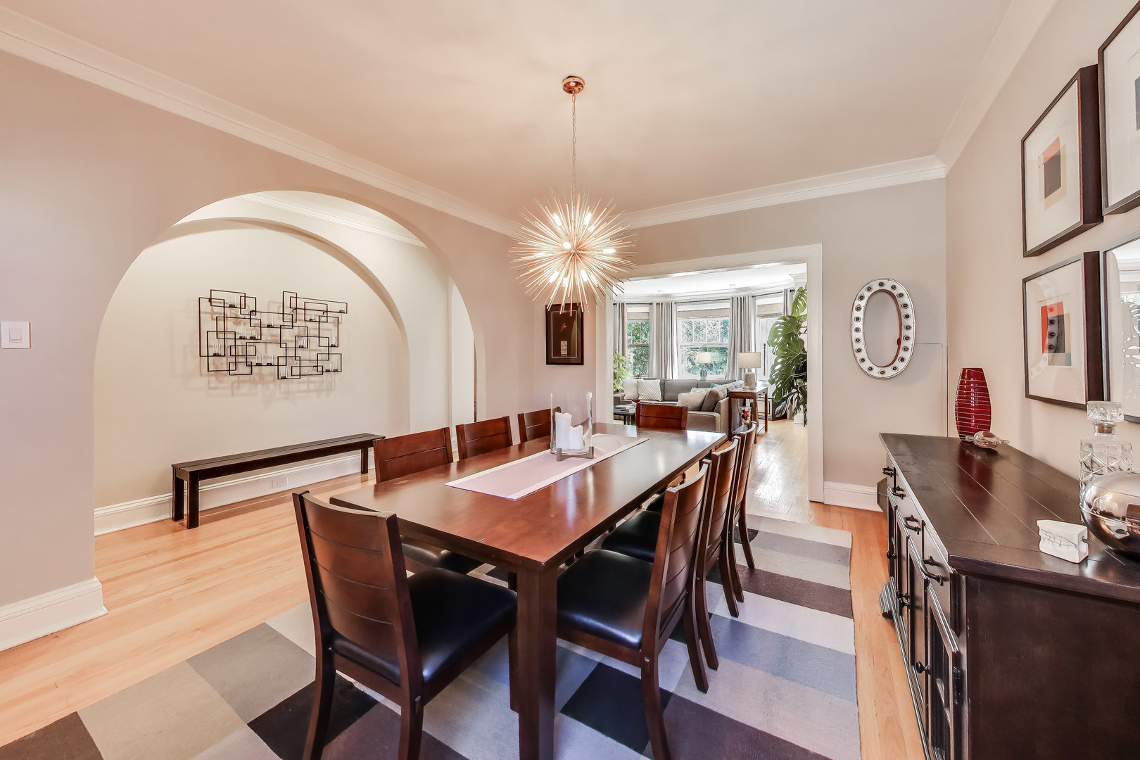1444 W Fargo Avenue Unit: 3W