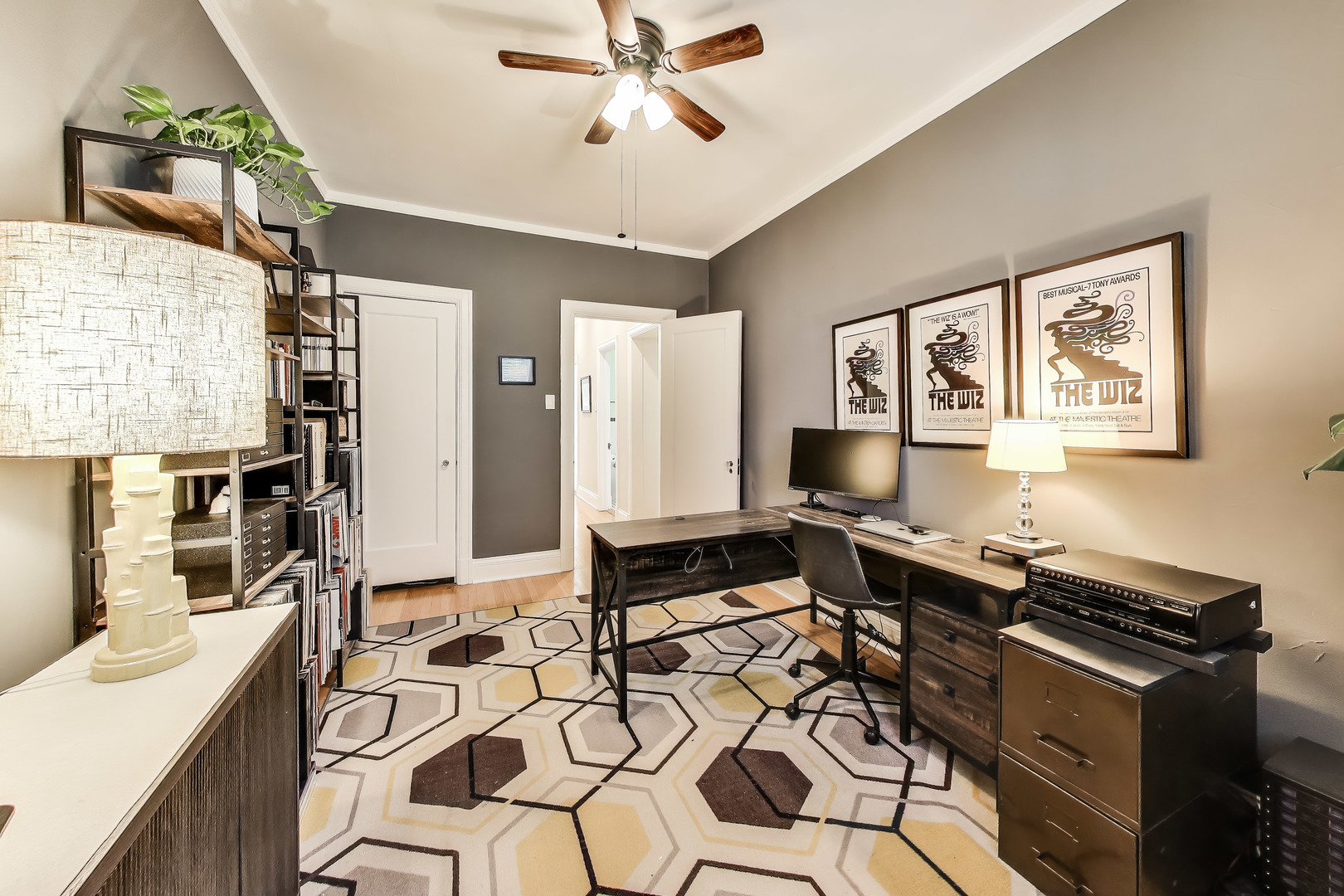 1444 W Fargo Avenue Unit: 3W
