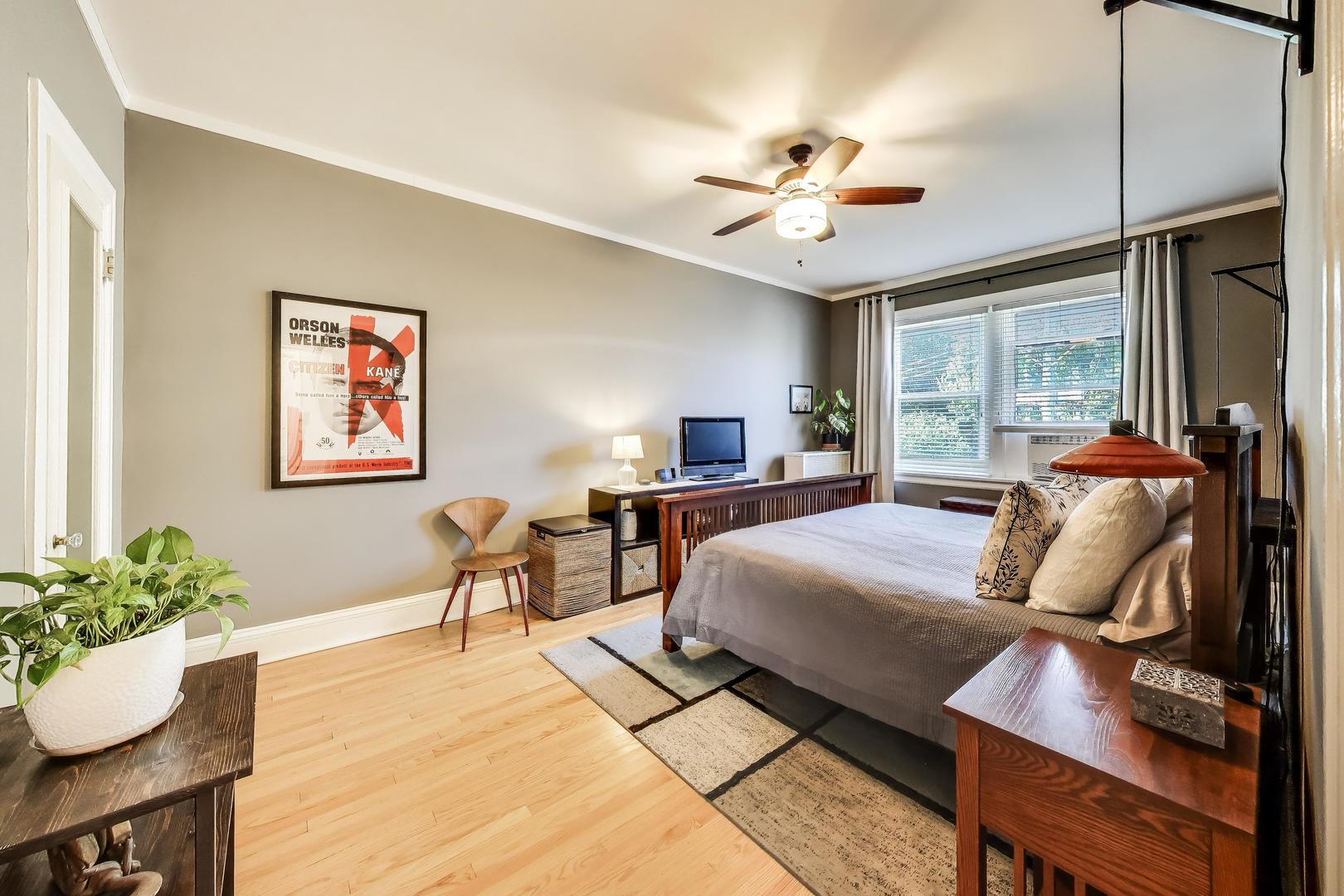 1444 W Fargo Avenue Unit: 3W