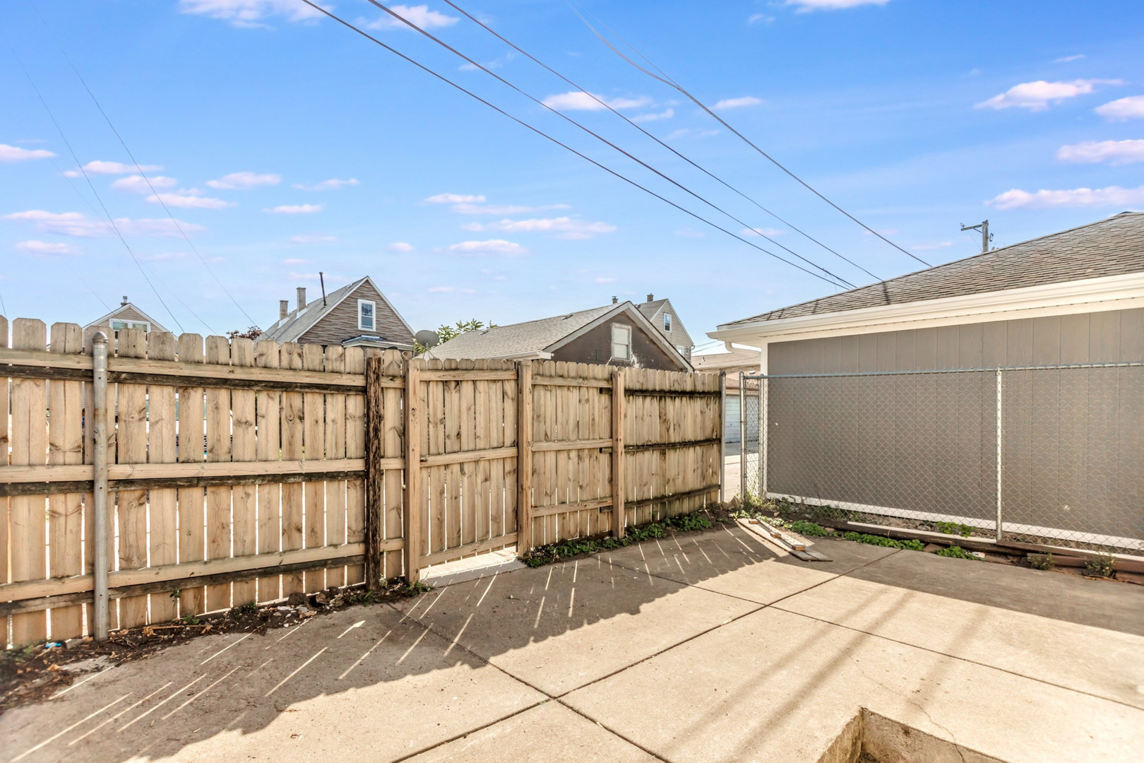 7537 W 61st Street