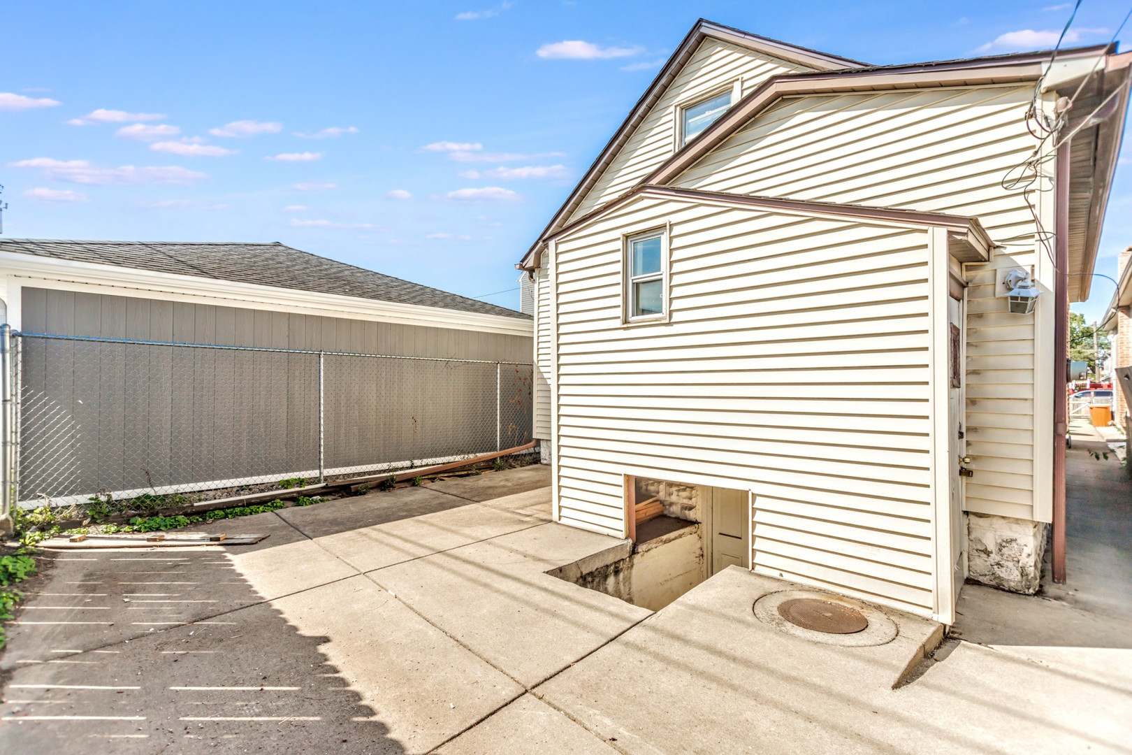 7537 W 61st Street
