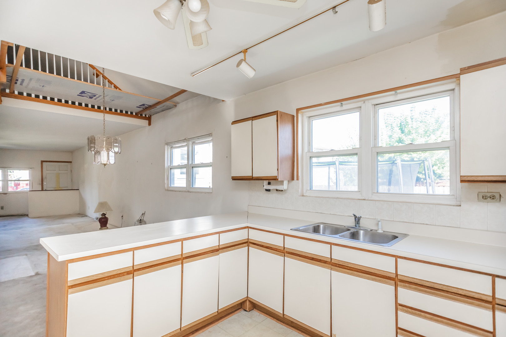 7537 W 61st Street