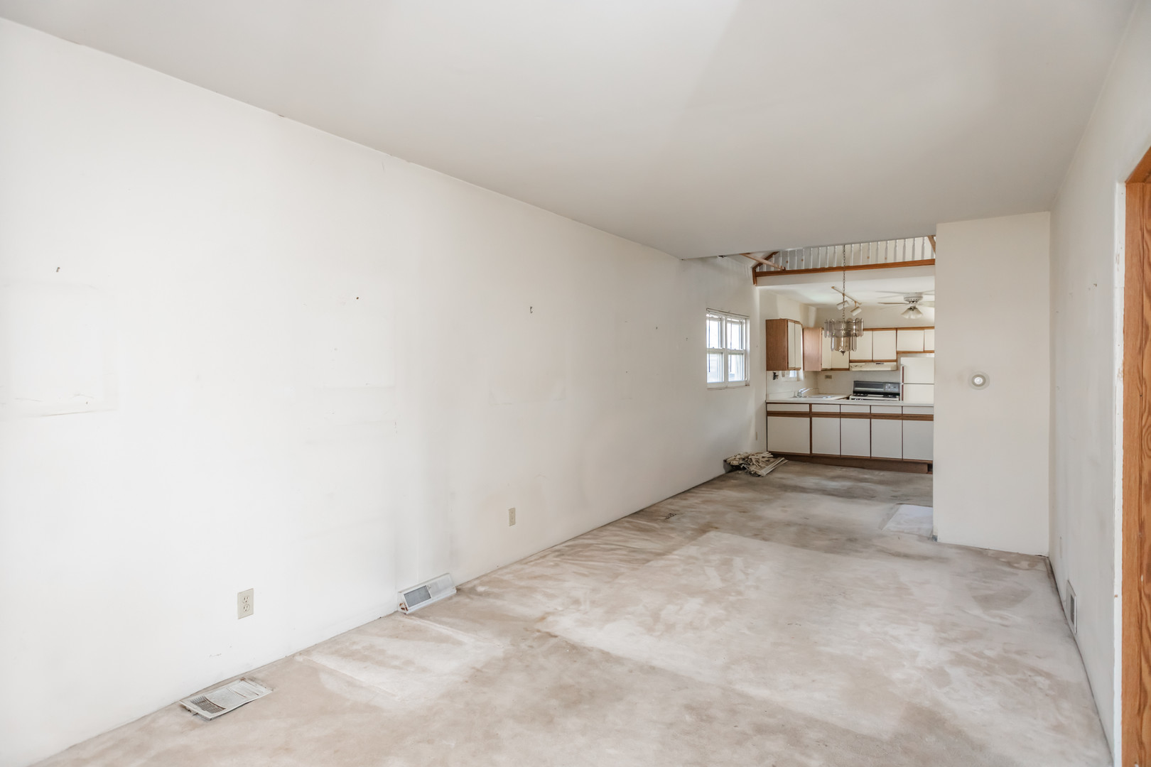 7537 W 61st Street