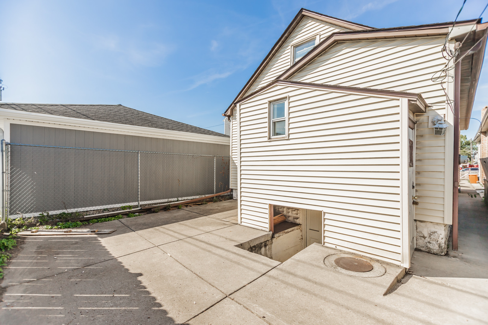 7537 W 61st Street