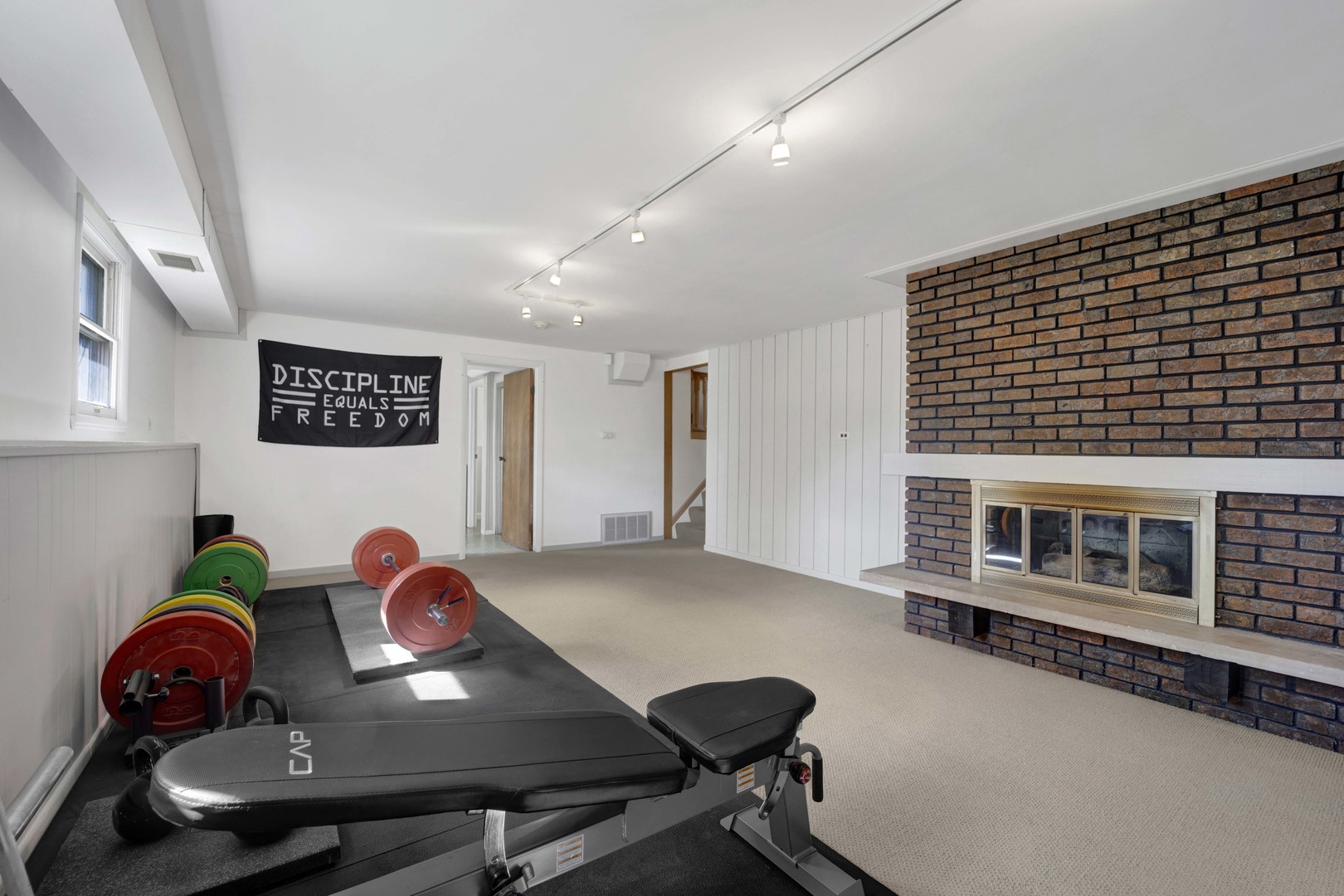 859 BEECHWOOD Road
