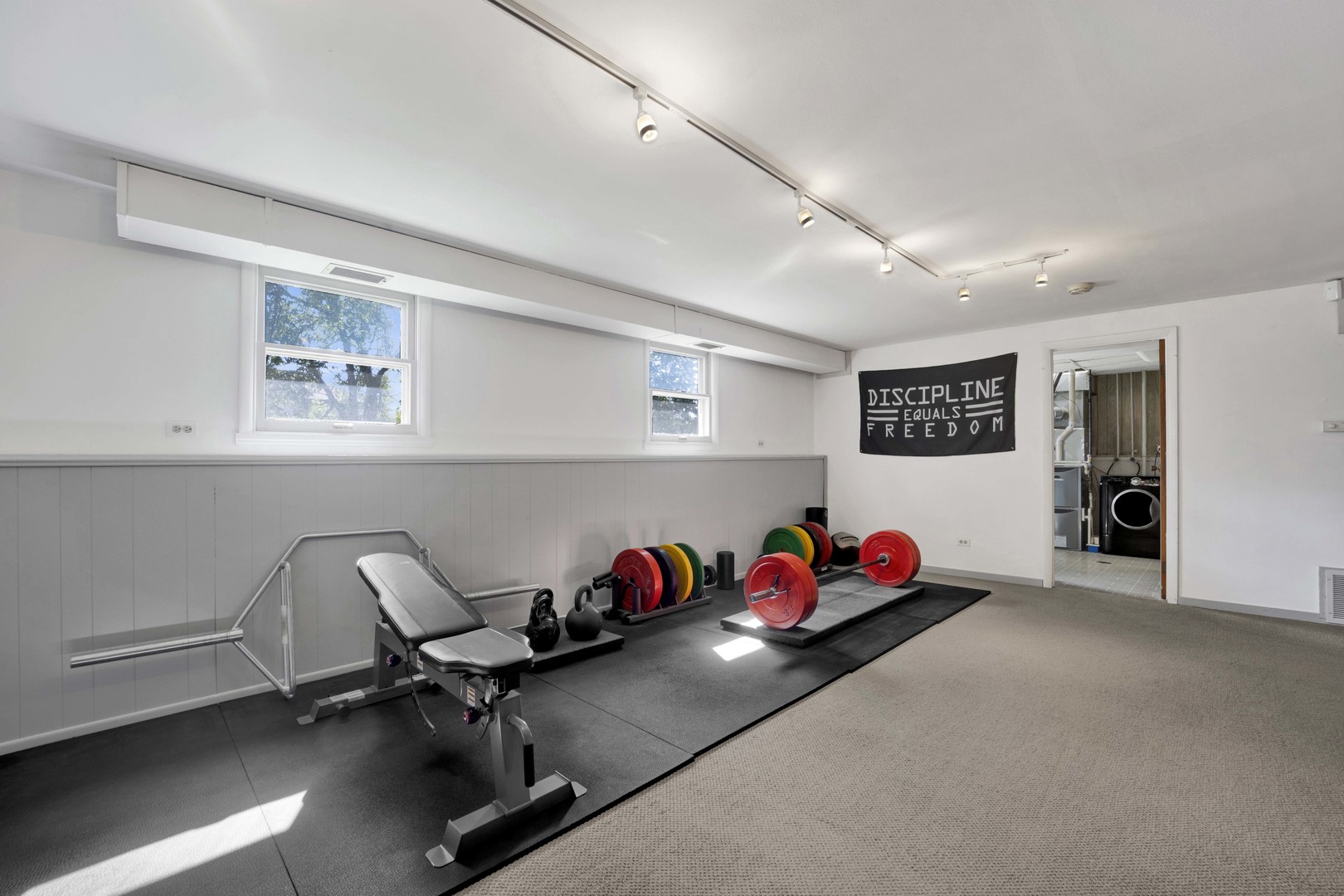 859 BEECHWOOD Road