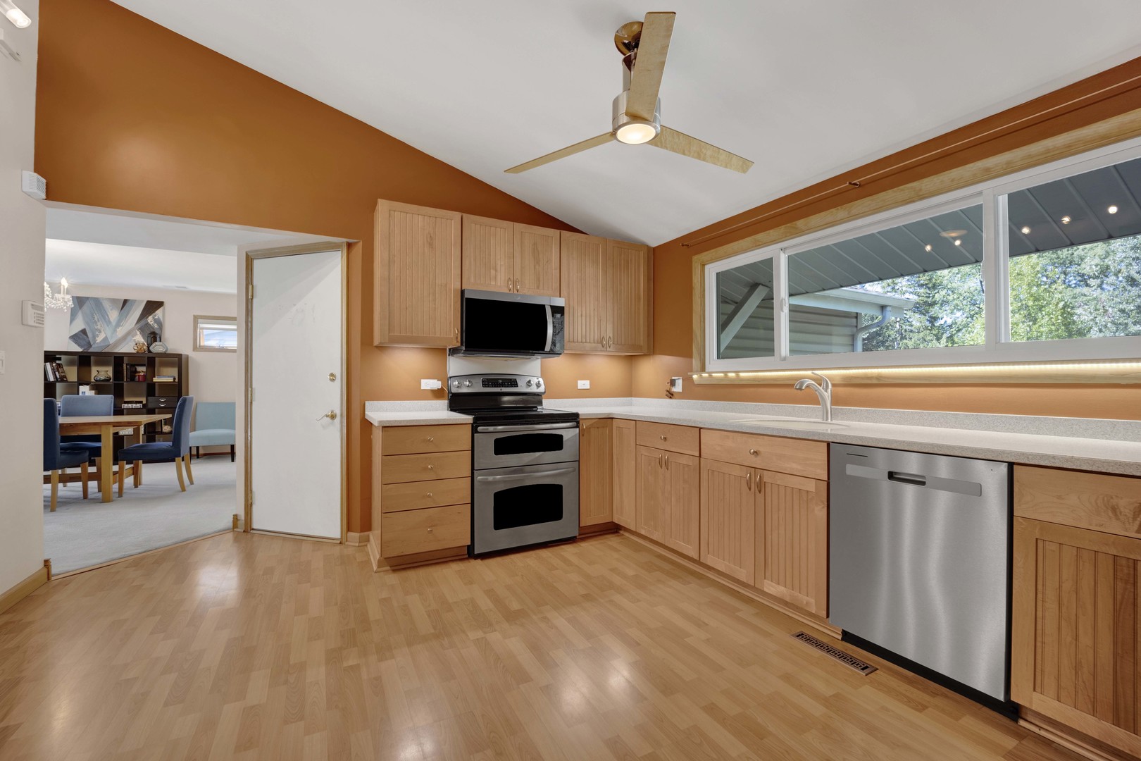 859 BEECHWOOD Road