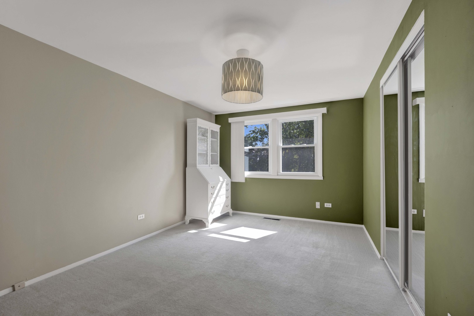 859 BEECHWOOD Road