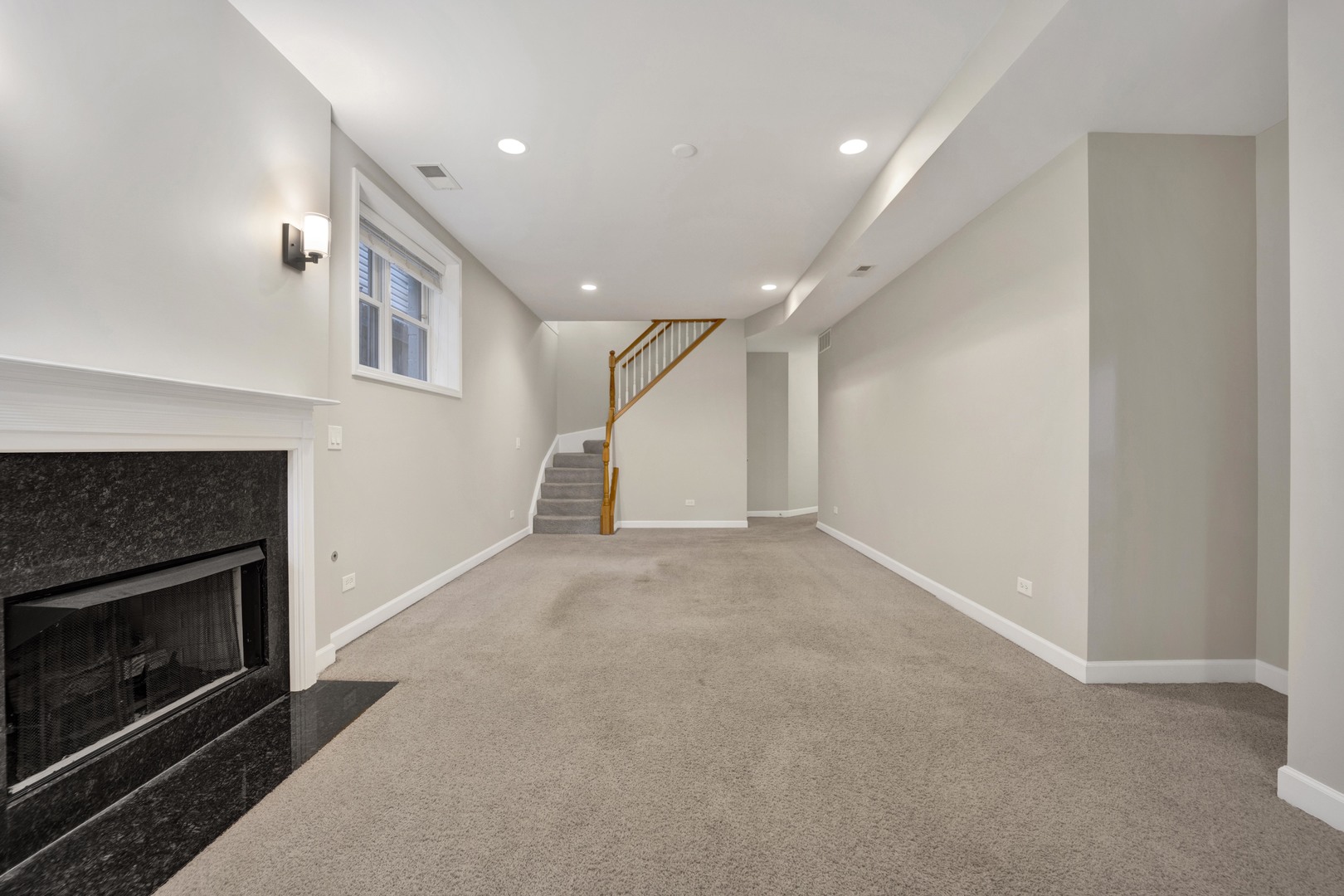 6025 N Ridge Avenue Unit: 1W