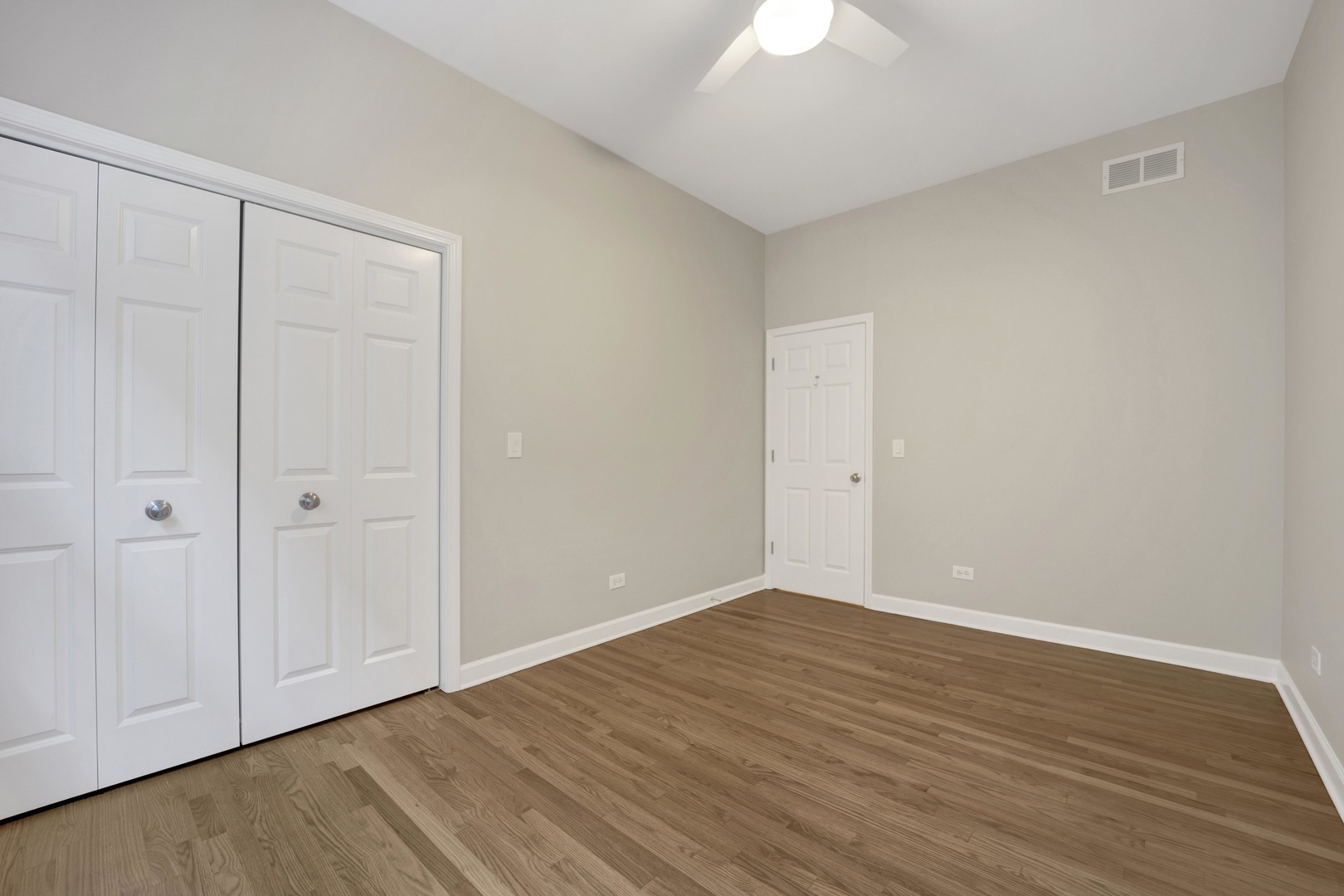 6025 N Ridge Avenue Unit: 1W