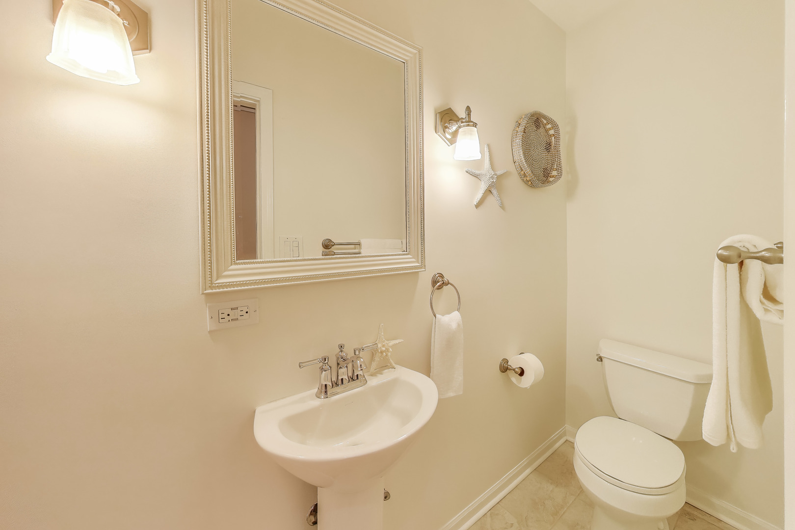 1326 W Belmont Avenue Unit: 1E