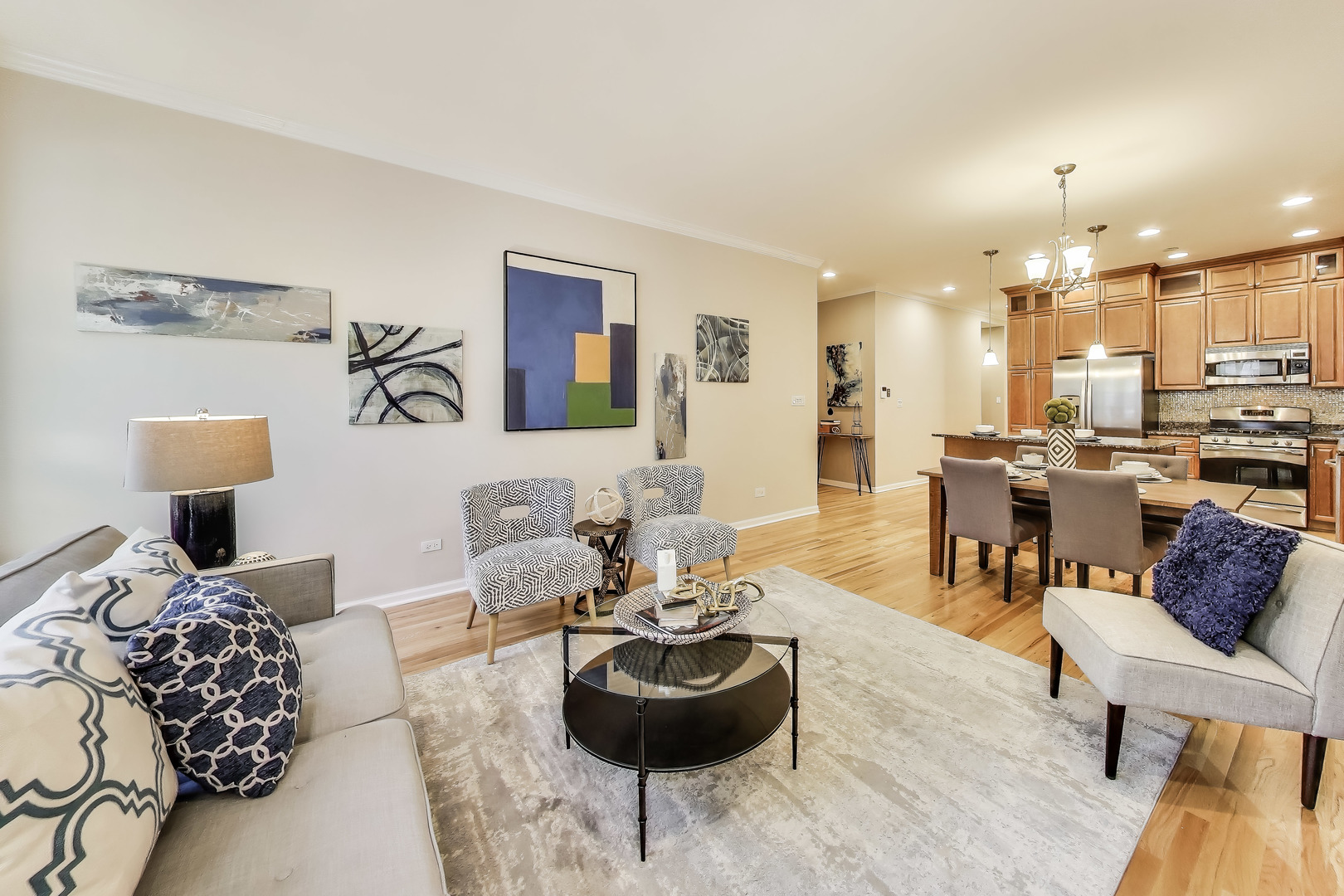 1326 W Belmont Avenue Unit: 1E