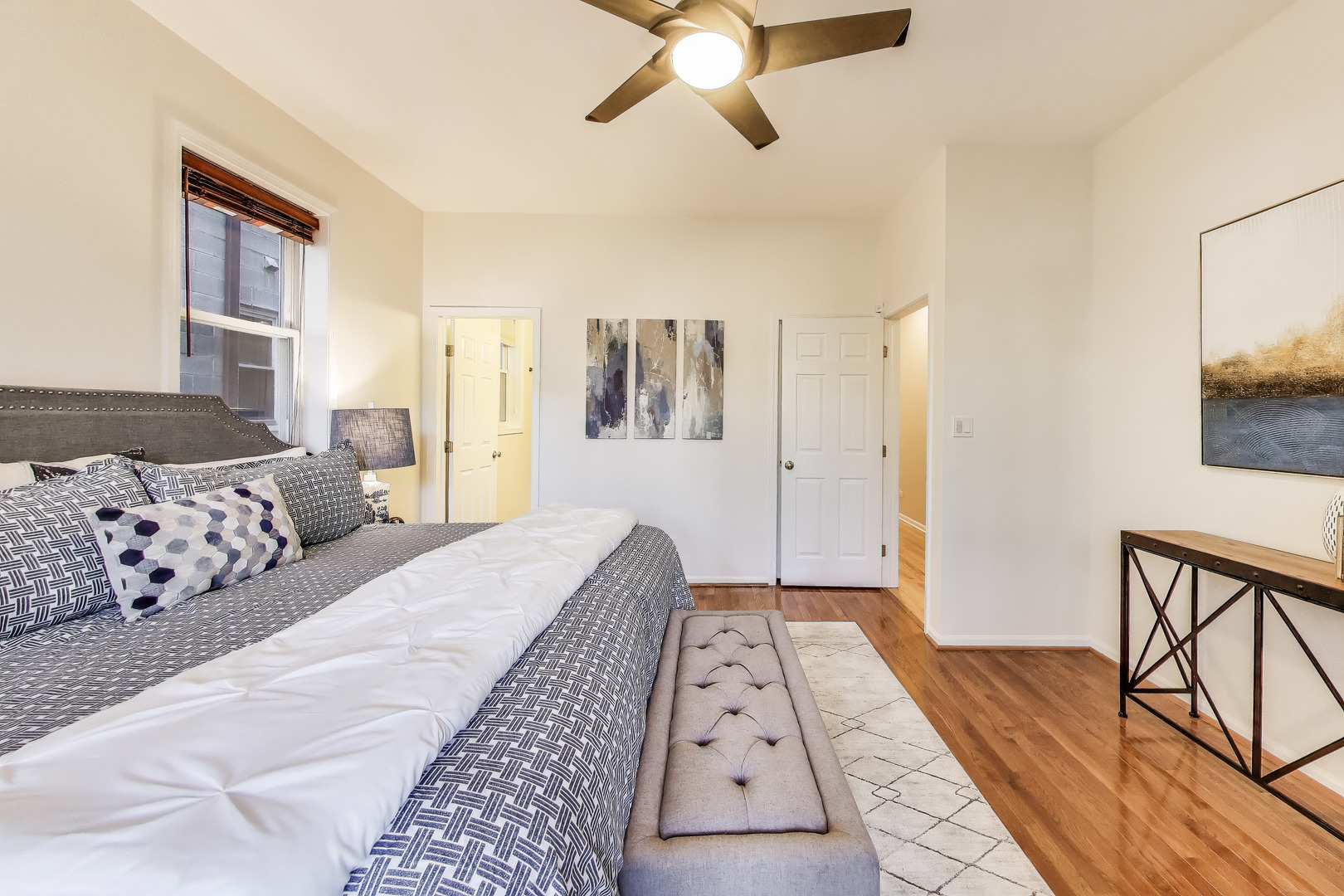 1326 W Belmont Avenue Unit: 1E