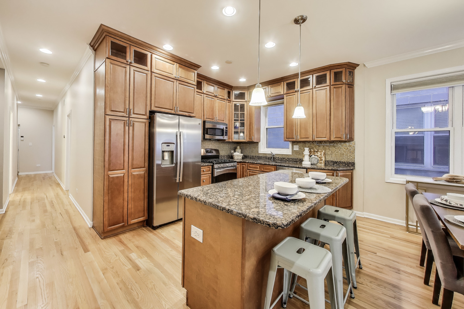 1326 W Belmont Avenue Unit: 1E