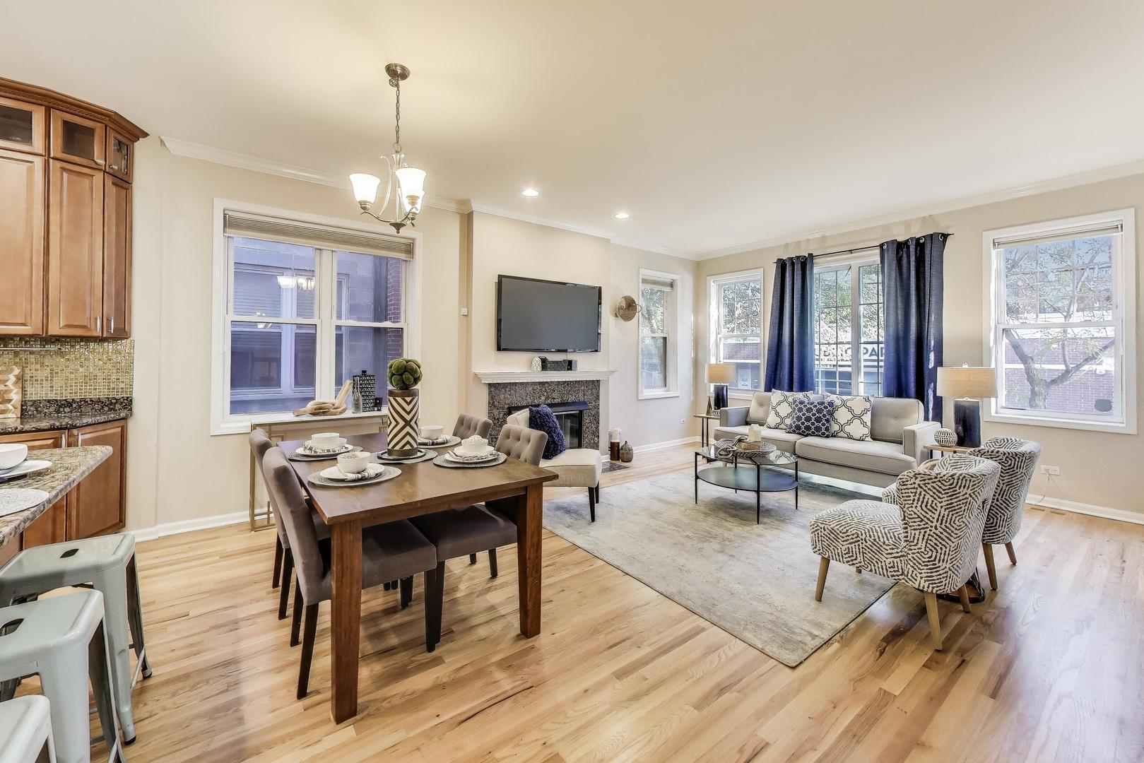 1326 W Belmont Avenue Unit: 1E