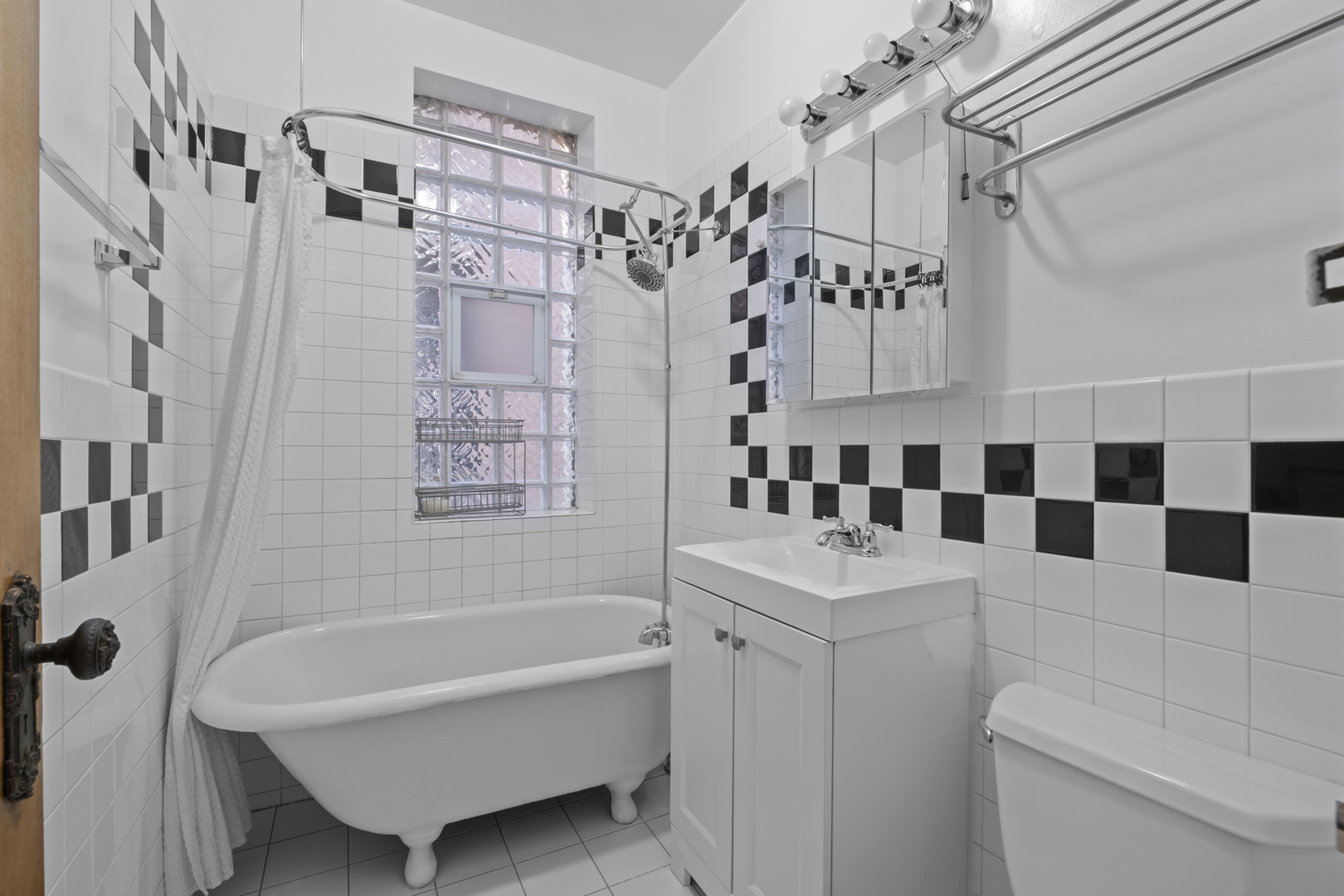 2408 N Surrey Court Unit: 2