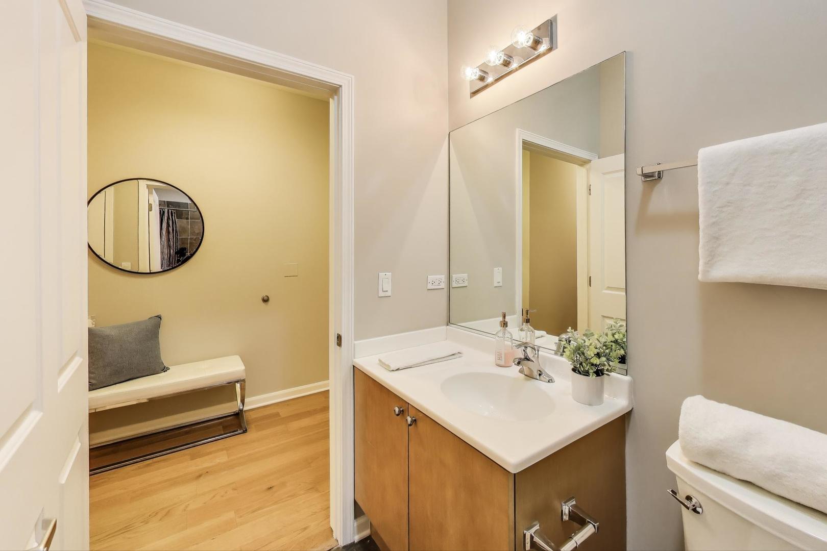 1464 S Michigan Avenue Unit: 1404