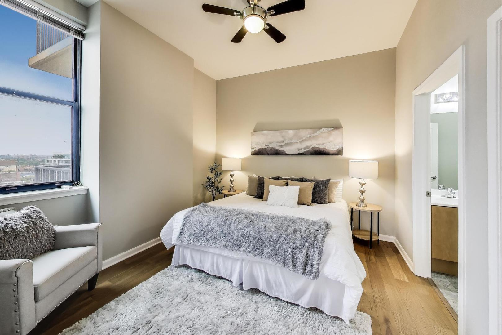 1464 S Michigan Avenue Unit: 1404