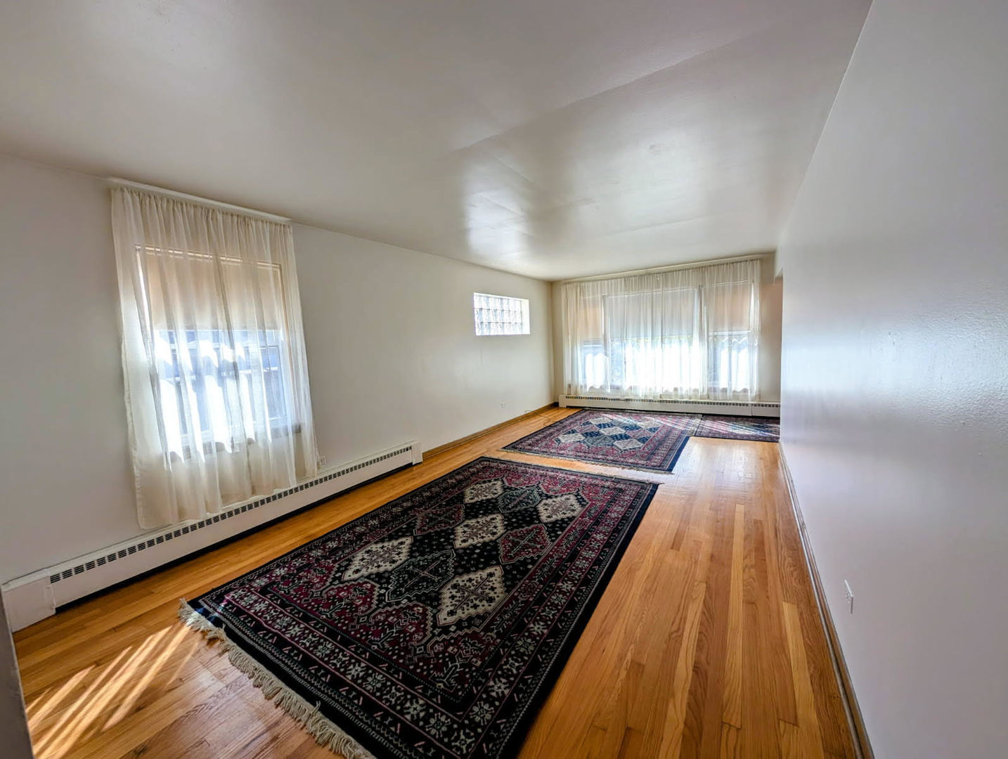 5615 N KIMBALL Avenue Unit: 2
