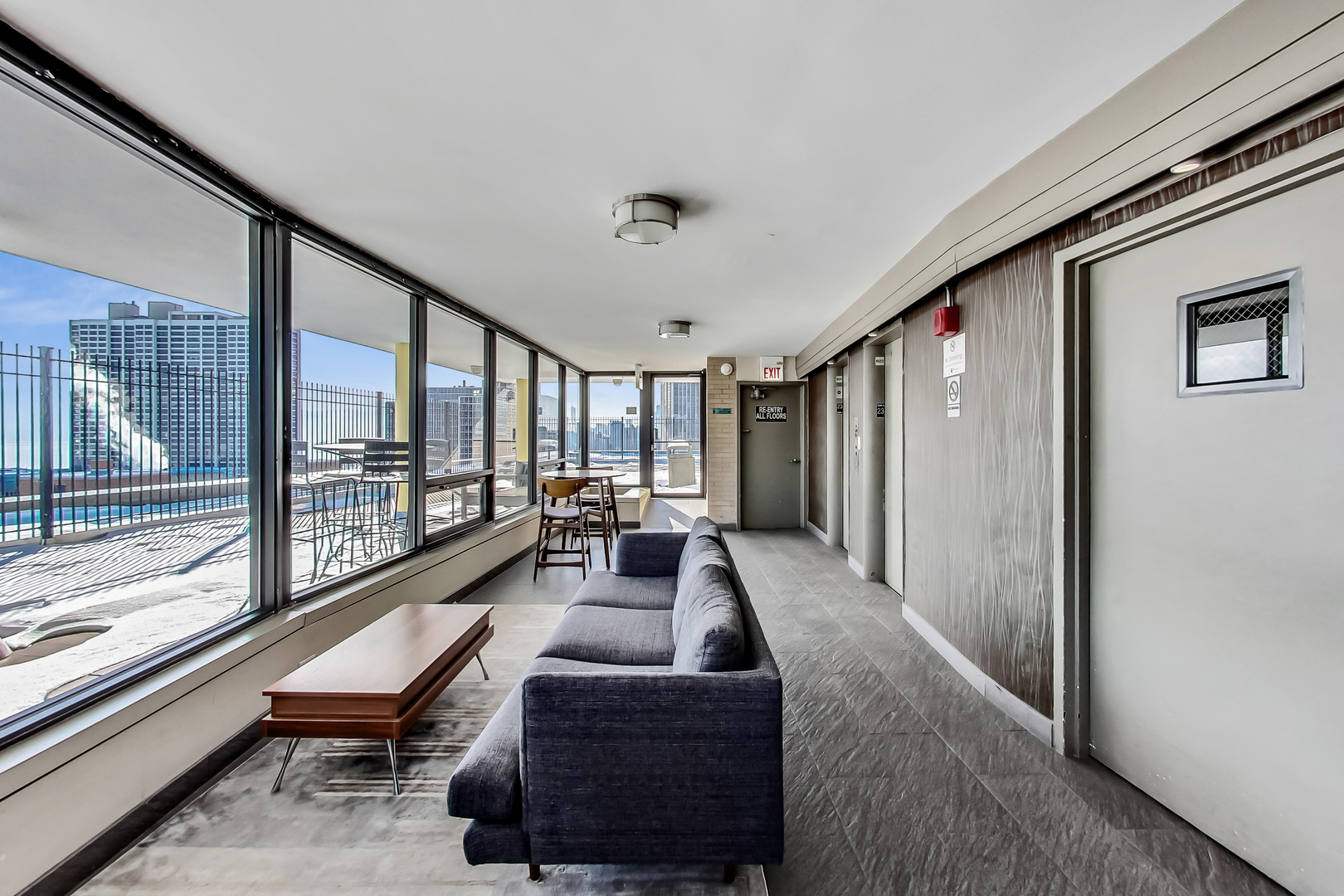 2930 N SHERIDAN Road Unit: 2111