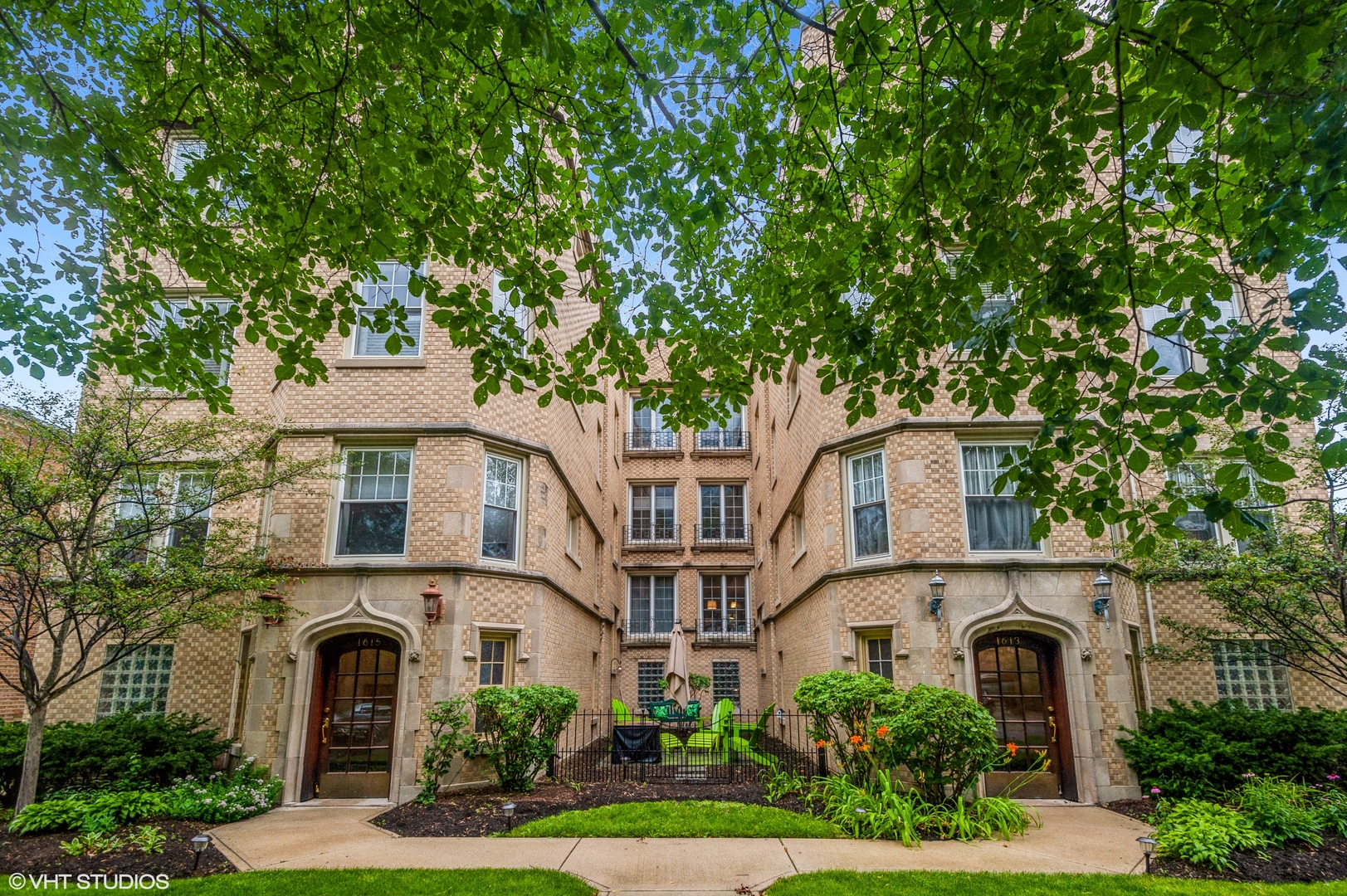 1615 Monroe Street Unit: 2N