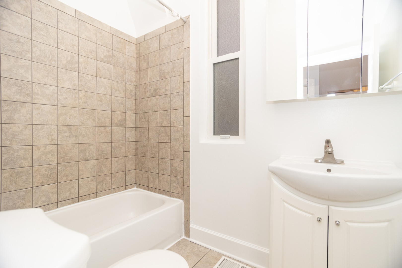 525 N Wood Street Unit: 1