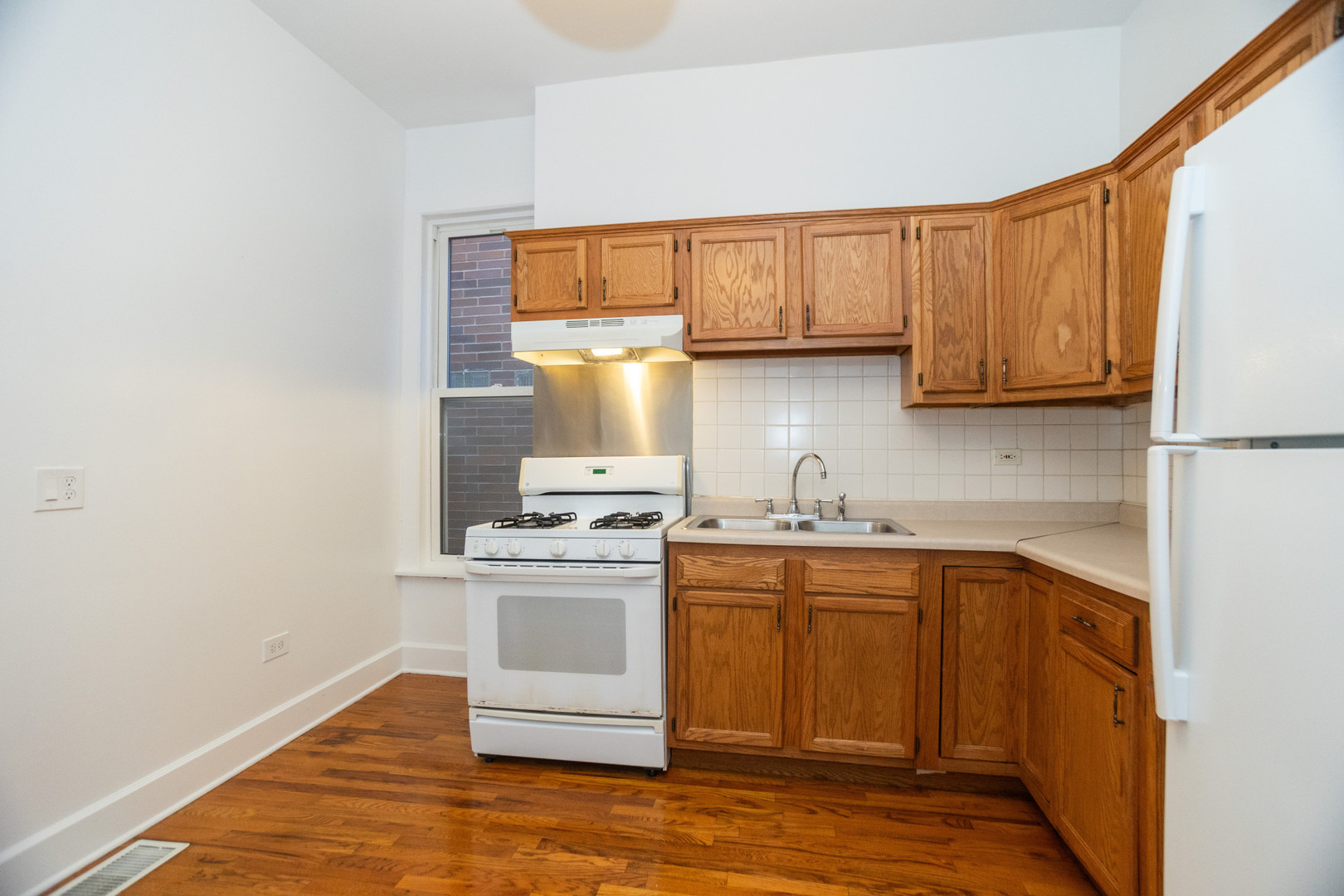 525 N Wood Street Unit: 1