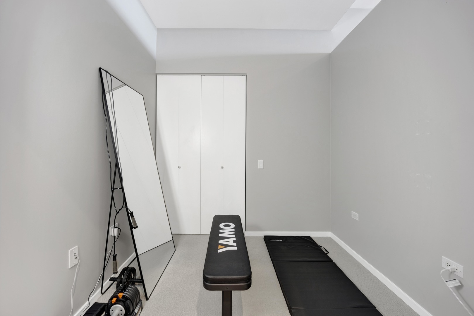 500 W Superior Street Unit: 1004