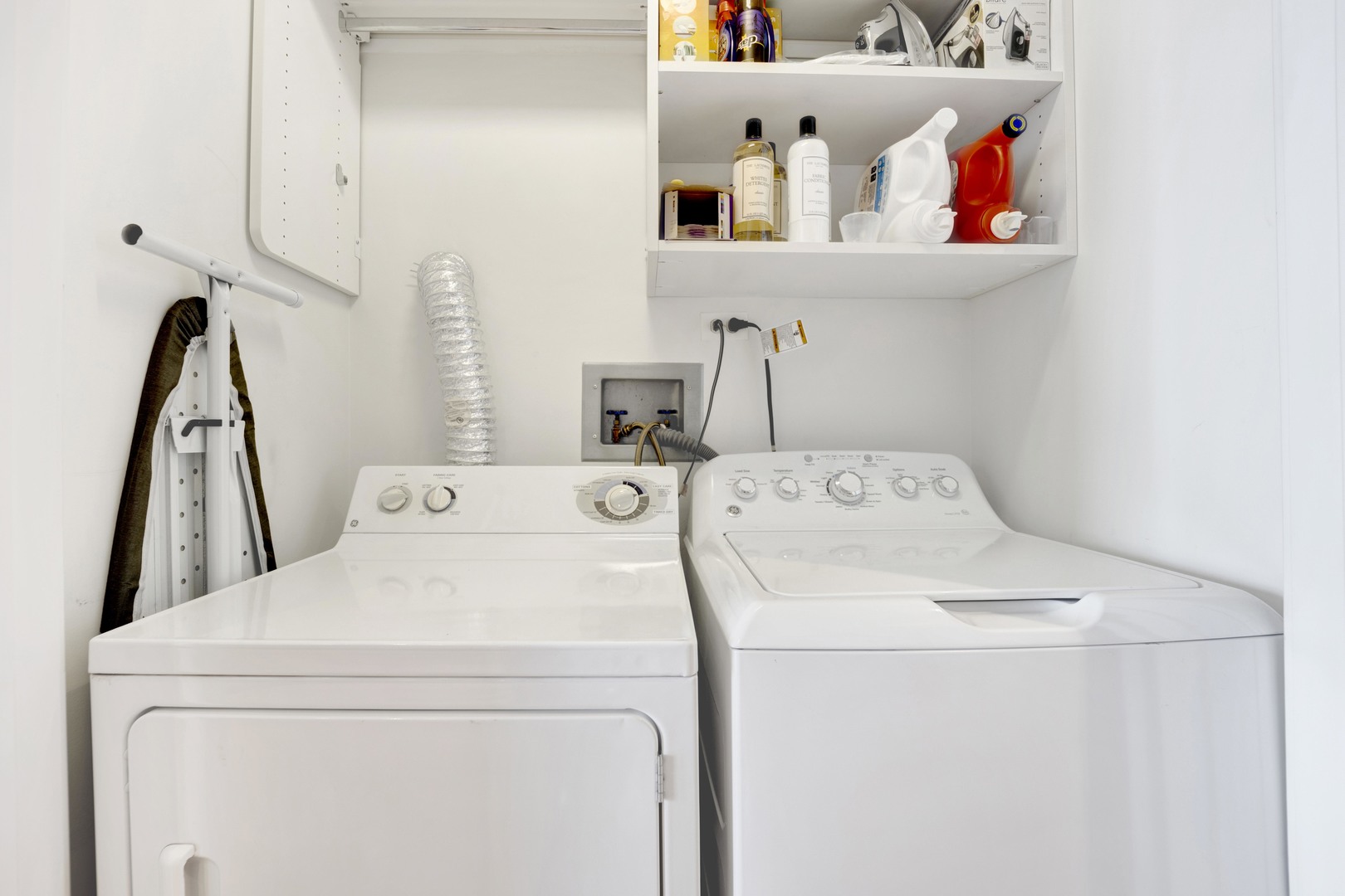 500 W Superior Street Unit: 1004