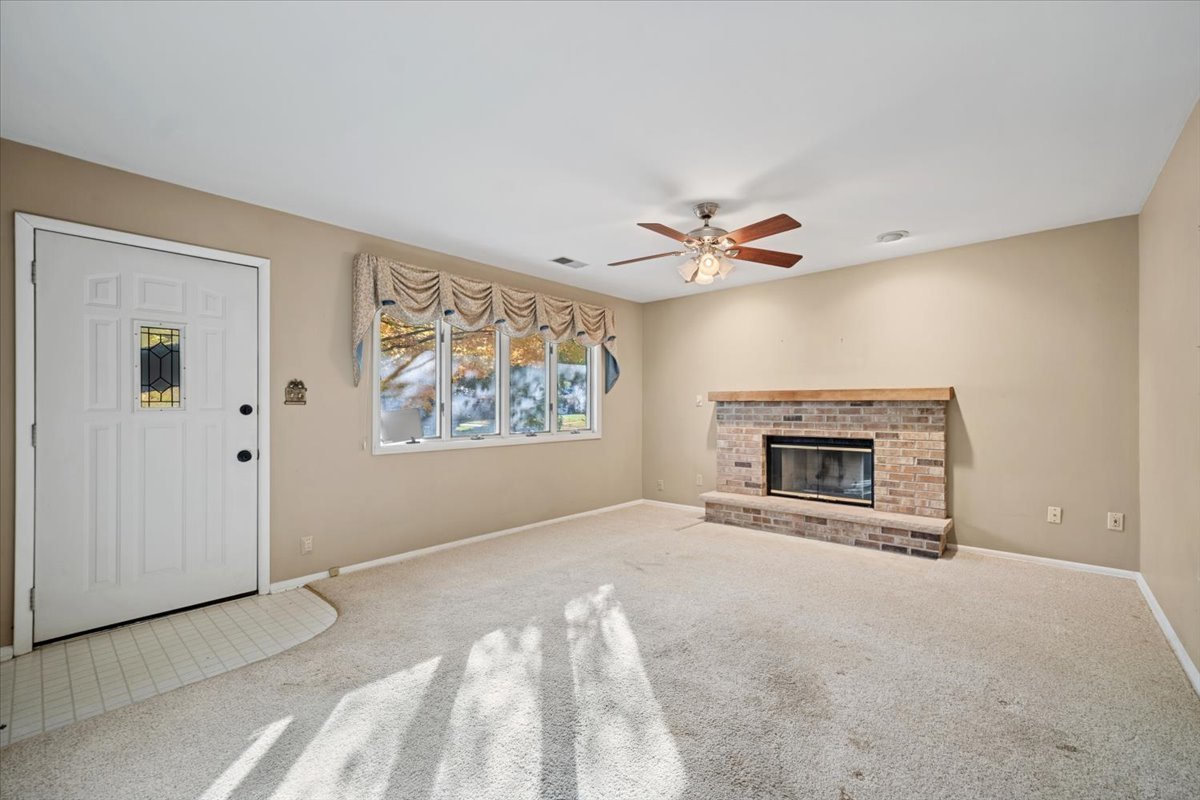 301 RIVER Drive
