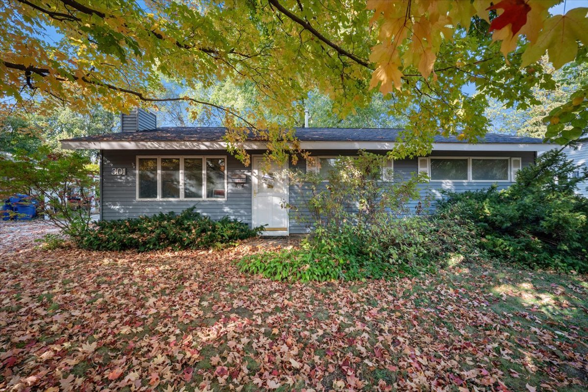 301 RIVER Drive