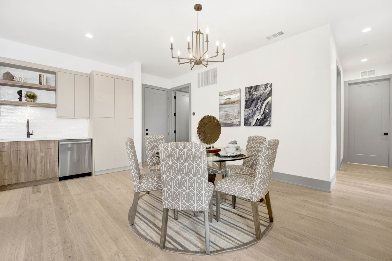 1548 W Ardmore Avenue Unit: 3D