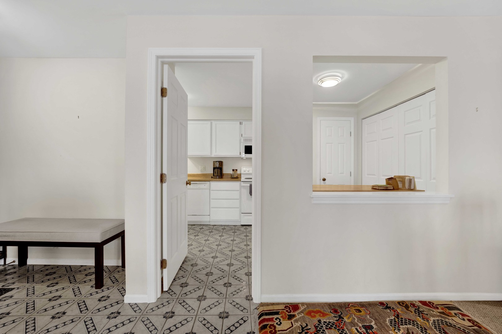 525 grove Street Unit: 4D