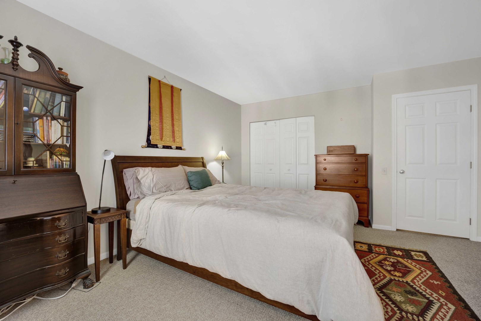 525 grove Street Unit: 4D
