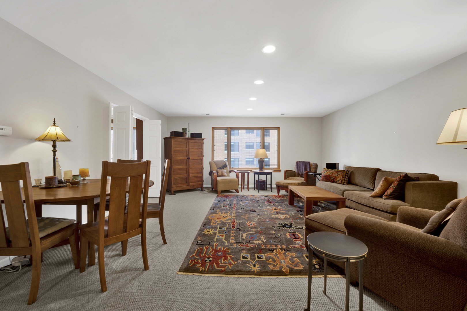 525 grove Street Unit: 4D