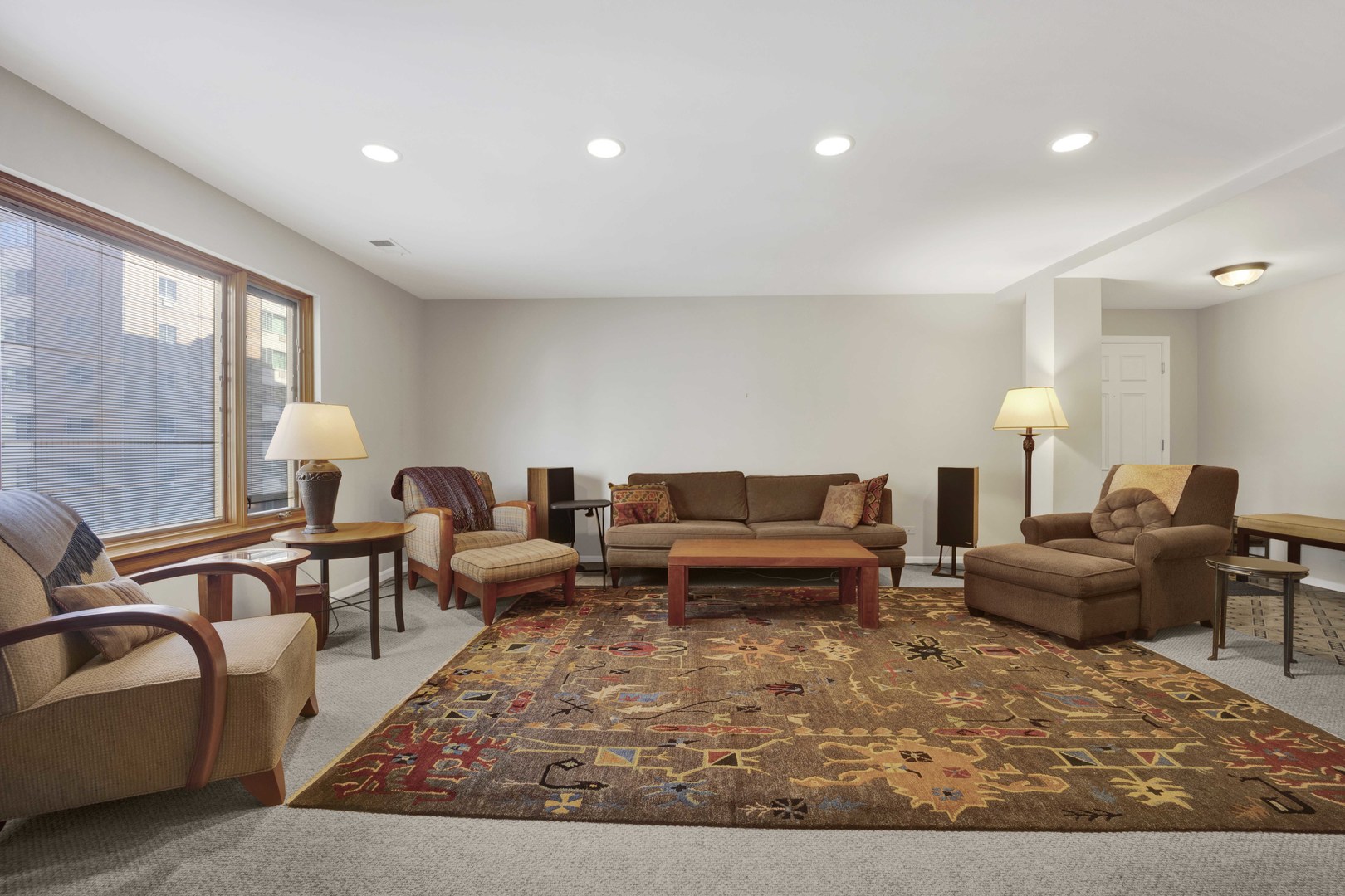 525 grove Street Unit: 4D
