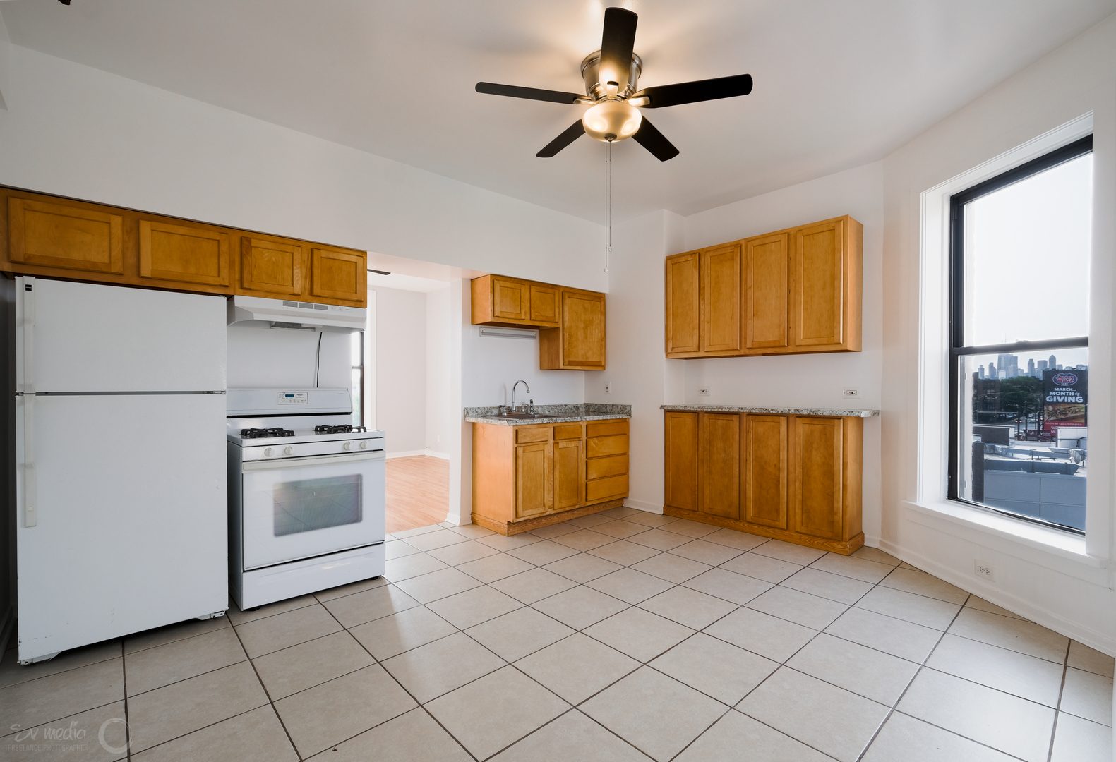 2418 N Clybourn Avenue Unit: 2F