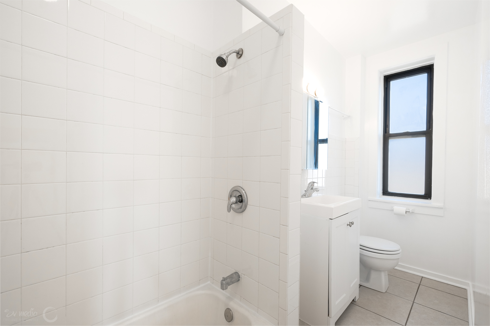 2418 N Clybourn Avenue Unit: 2F