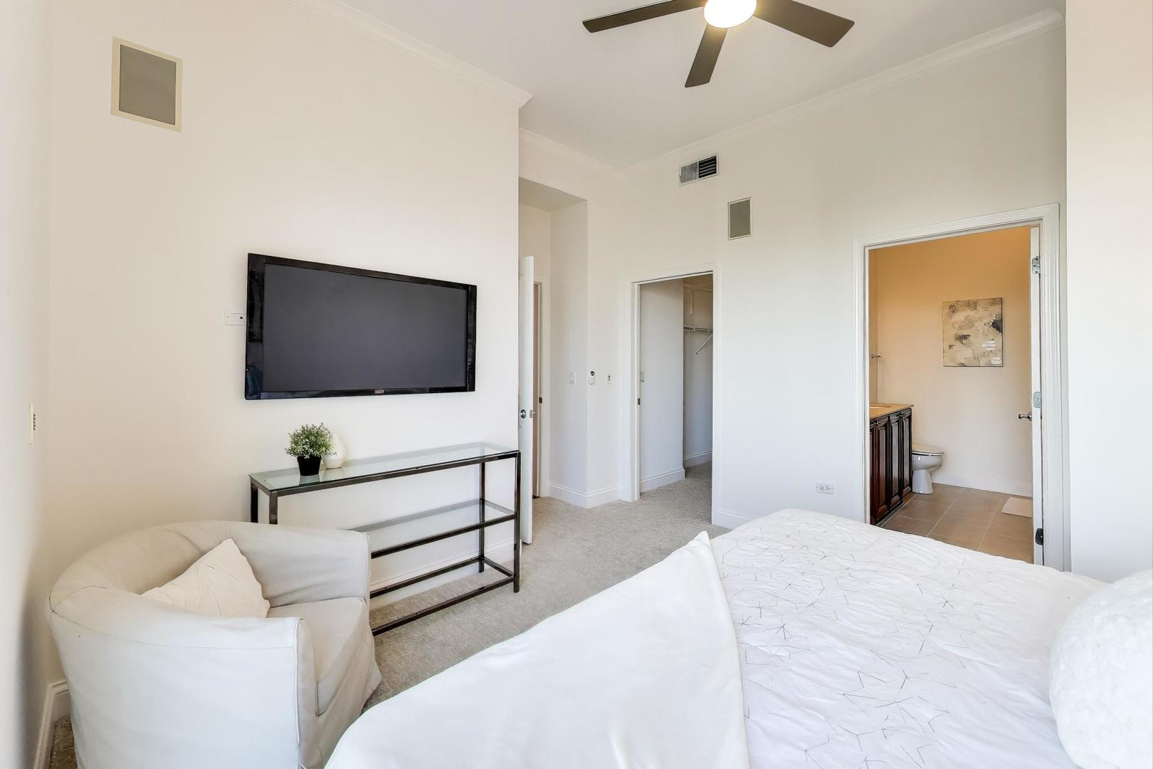 1464 S Michigan Avenue Unit: 1605