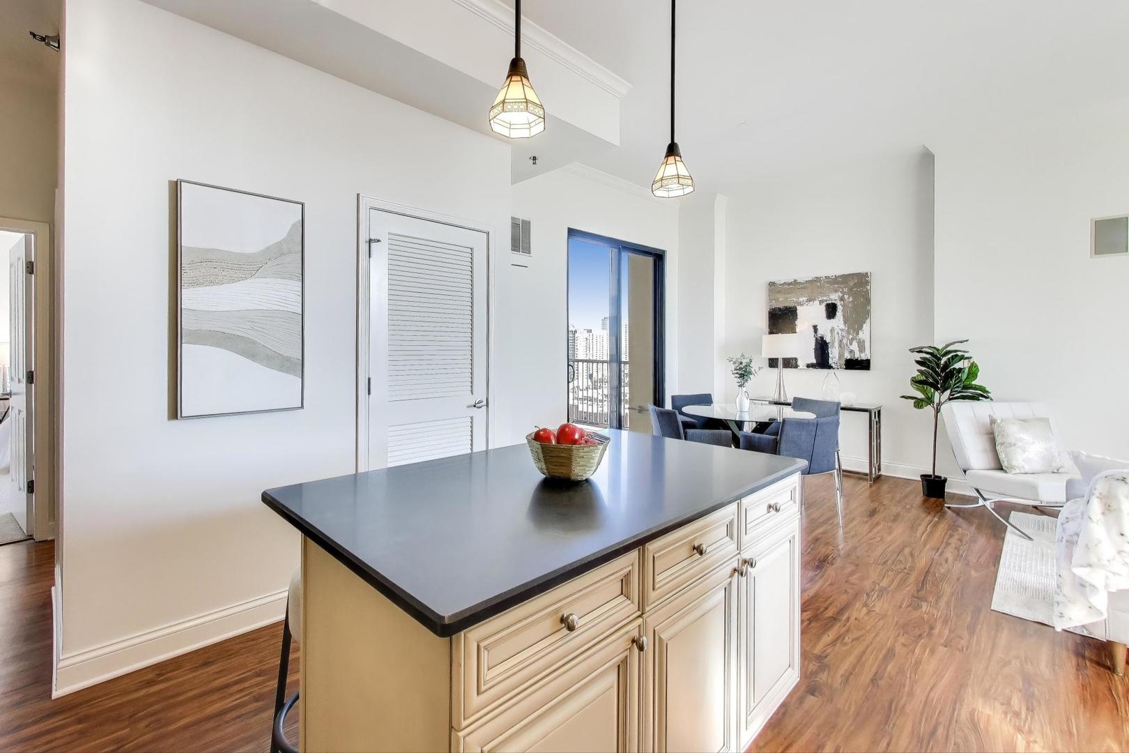 1464 S Michigan Avenue Unit: 1605