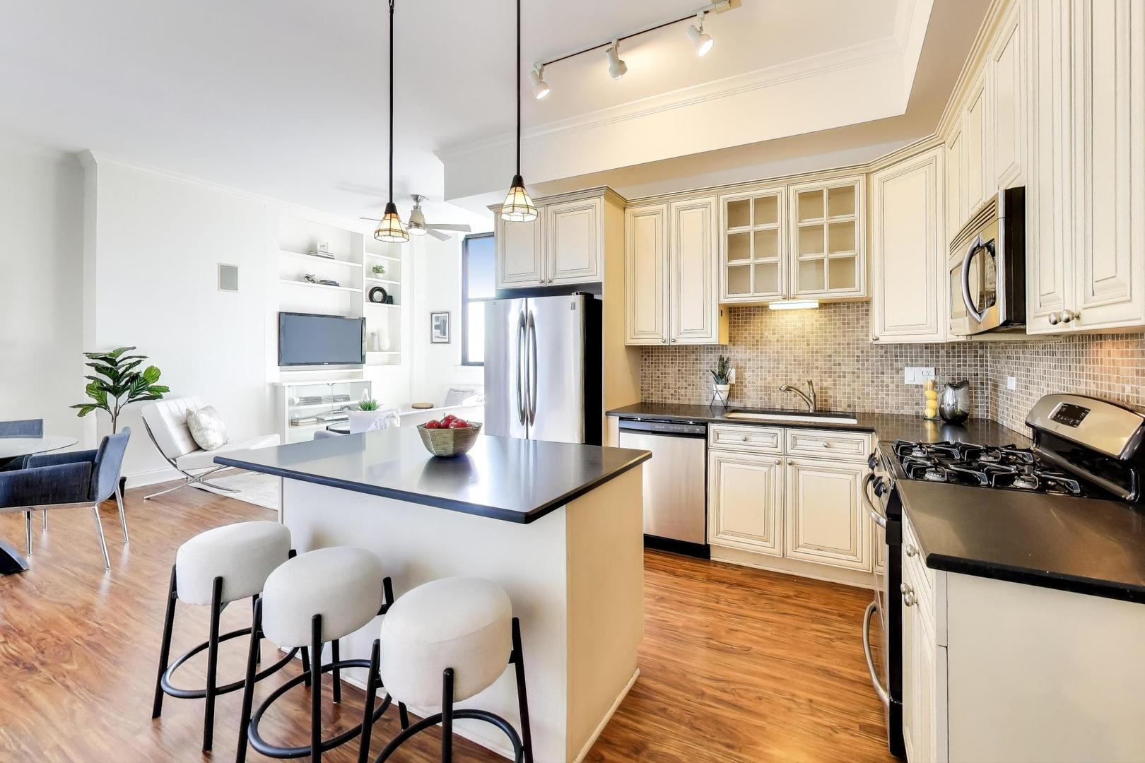 1464 S Michigan Avenue Unit: 1605
