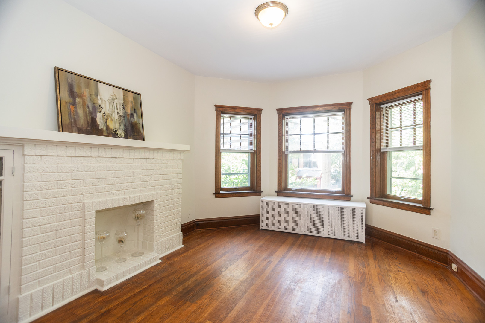 1451 W Thome Avenue Unit: 2