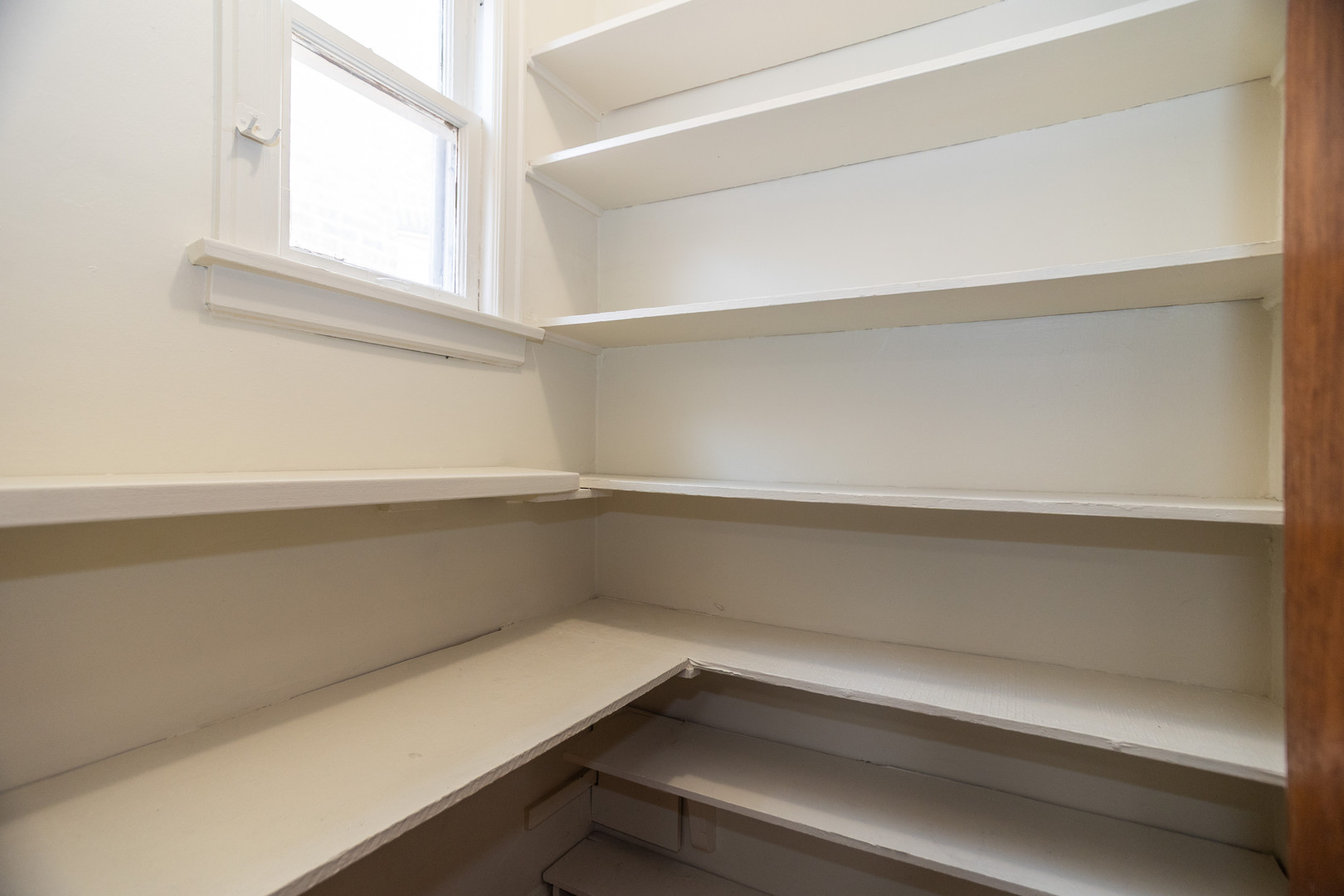 1451 W Thome Avenue Unit: 2